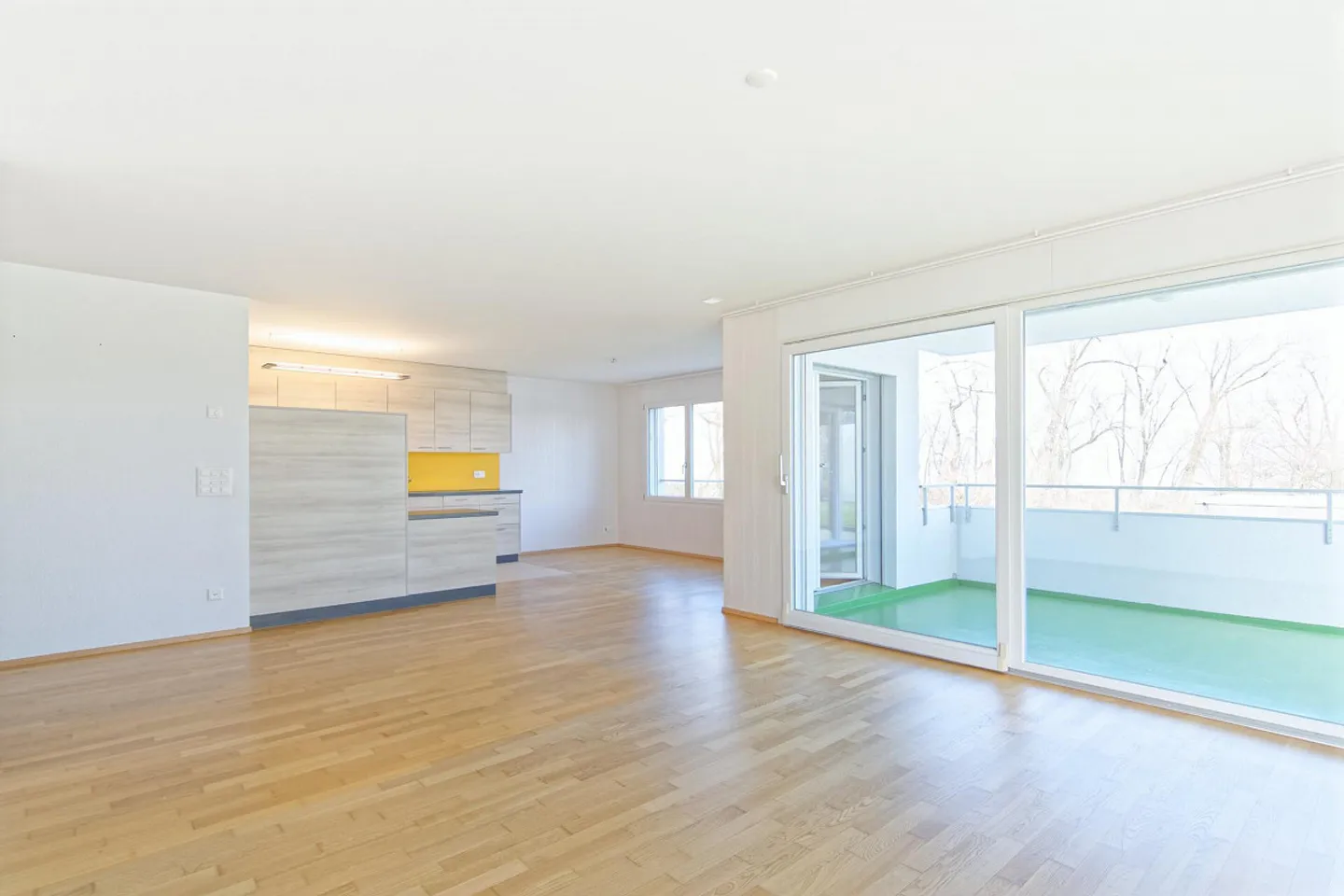 Modernes Apartment mit Seeblick - Foto 3 von 12