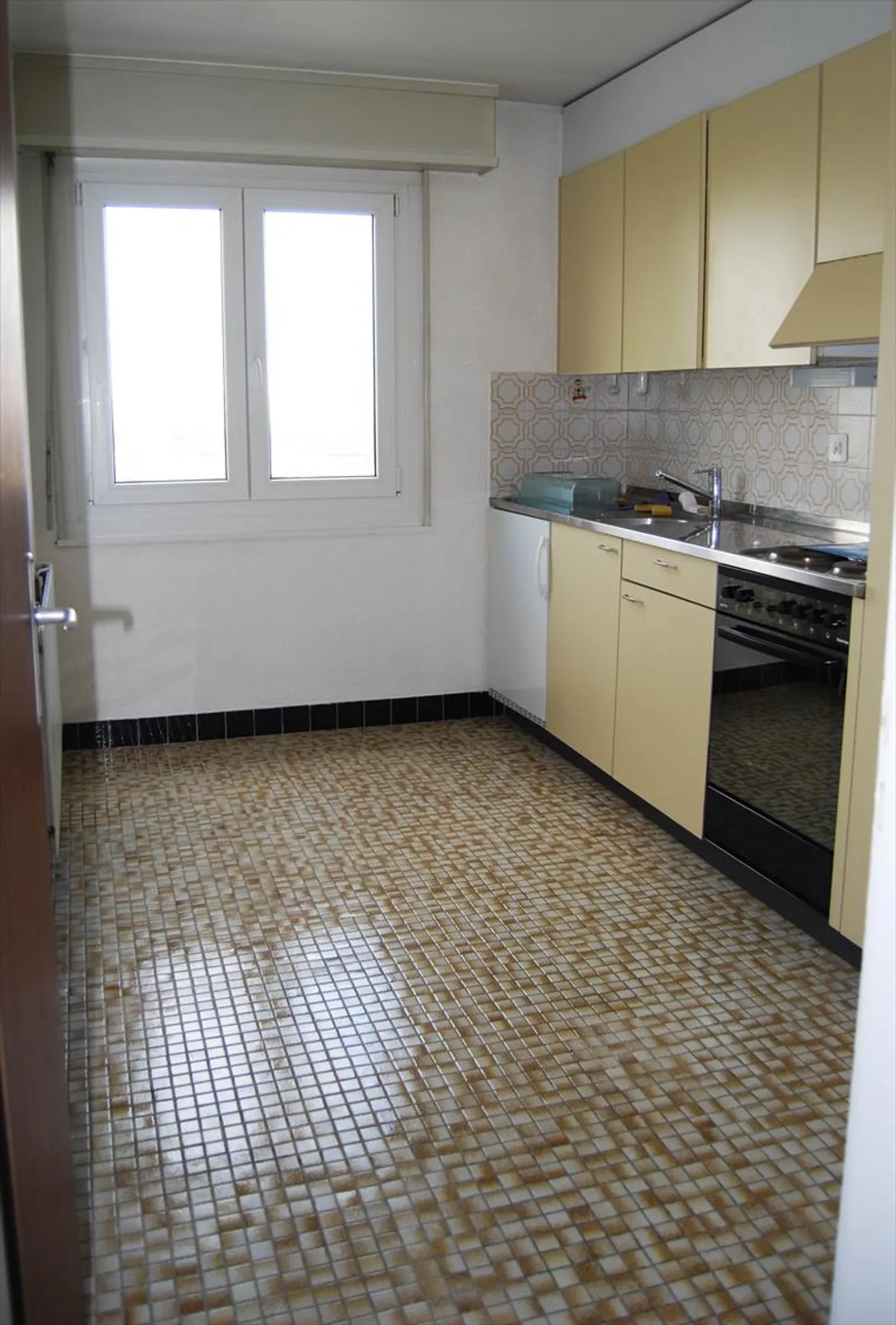 2.5 Room Apartment - Photo 5 of 5