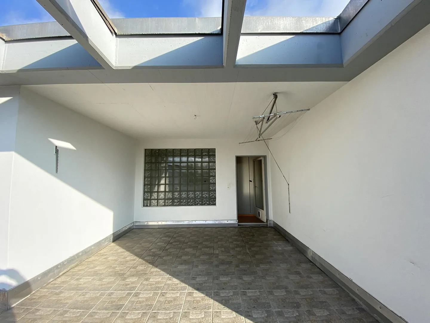 Grosszügige Wohnung mit Flussblick - Foto 4 von 22