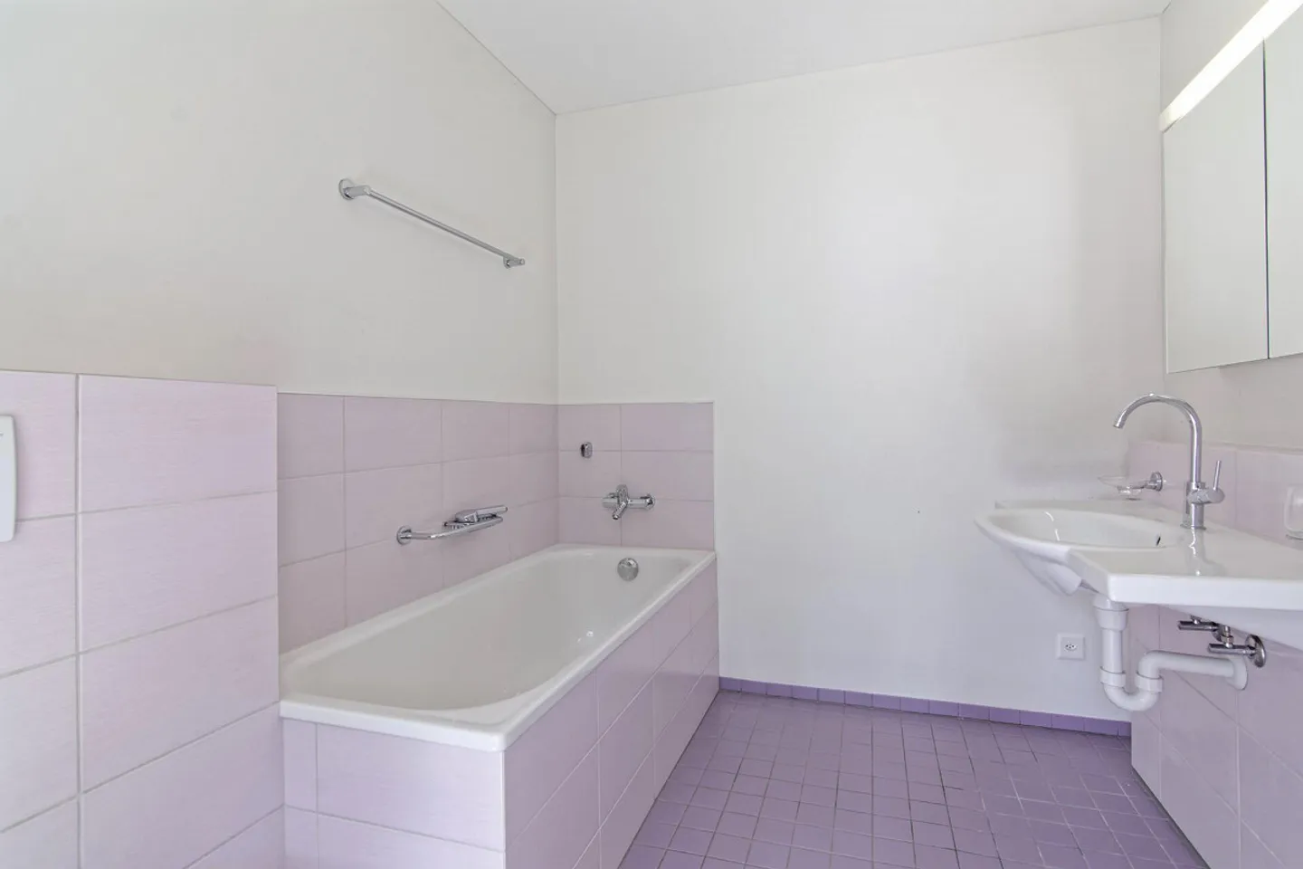 Modernes Apartment mit Seeblick - Foto 11 von 12