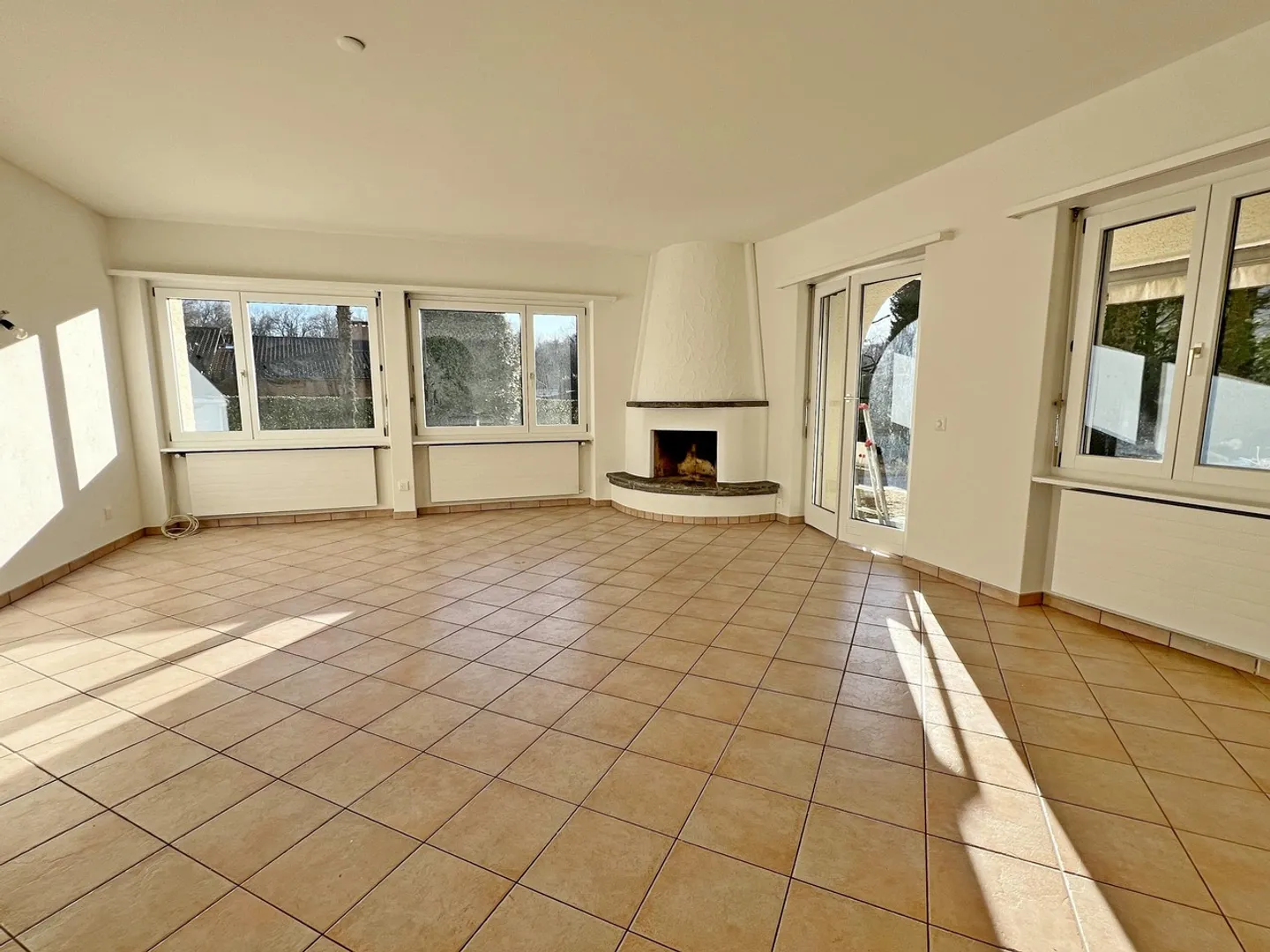 Villa for sale - Photo 3 of 8