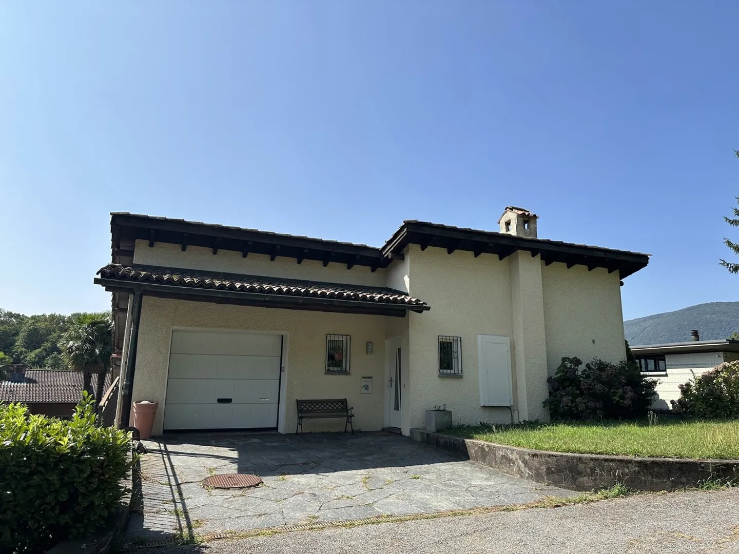 Villa for sale - Photo 1 of 8