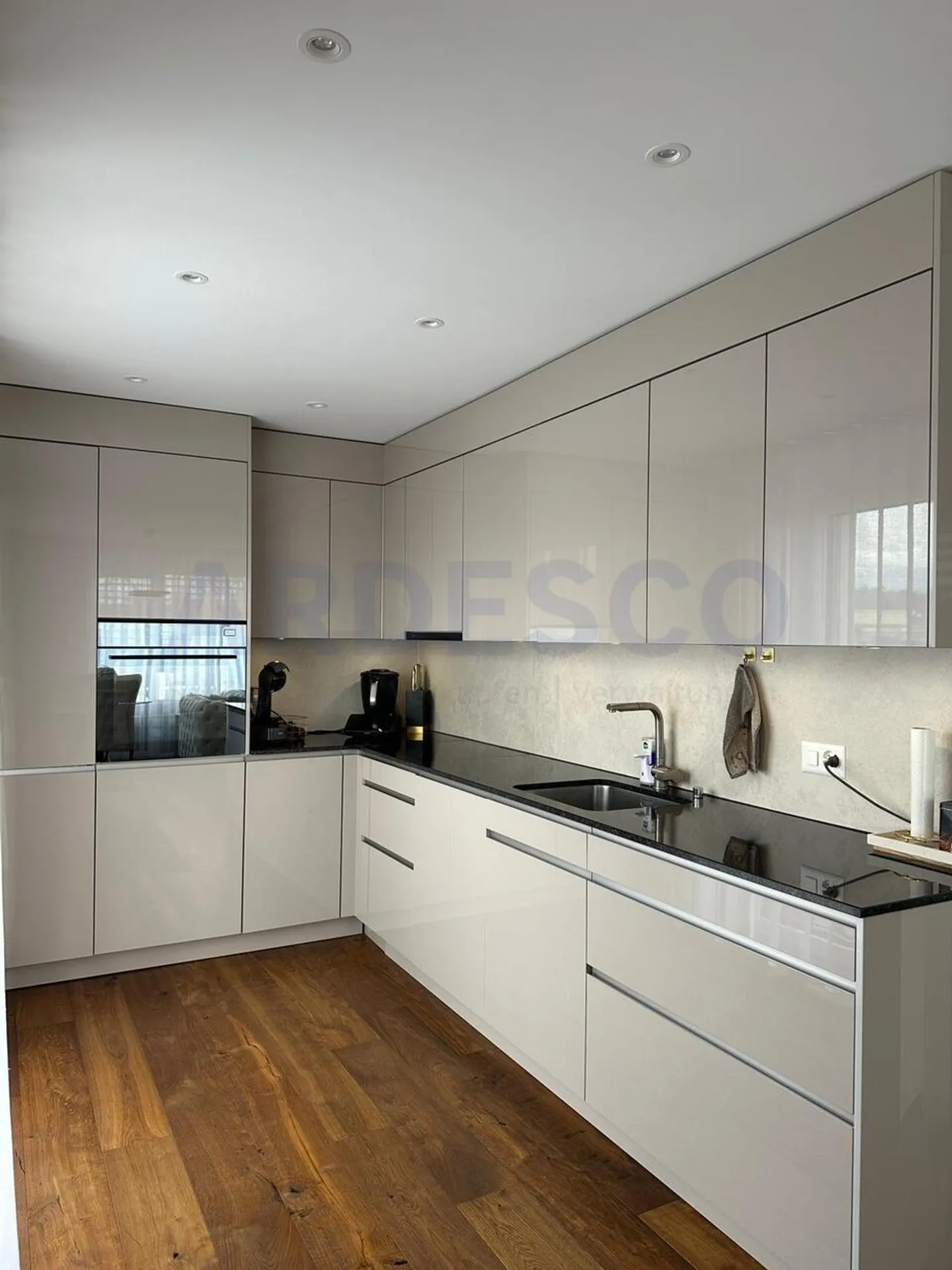 In the Heart of Oftringen! - Photo 4 of 9