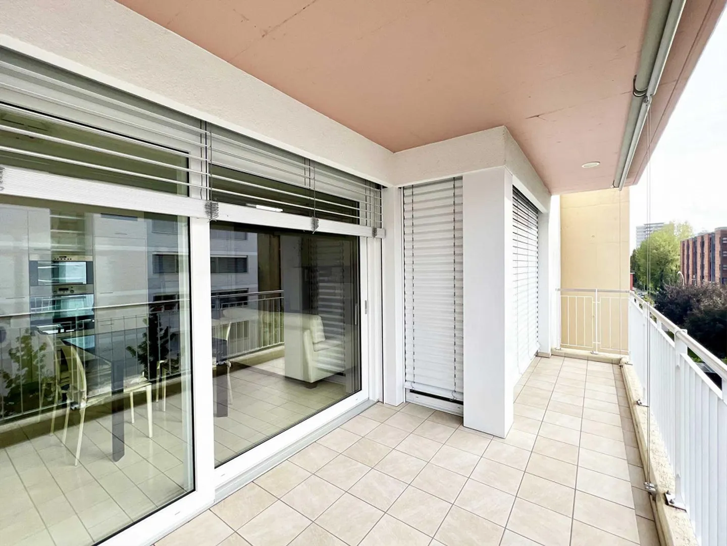APPARTEMENT LUMINEUX AVEC GRANDE TERRASSE - Photo 10 sur 10