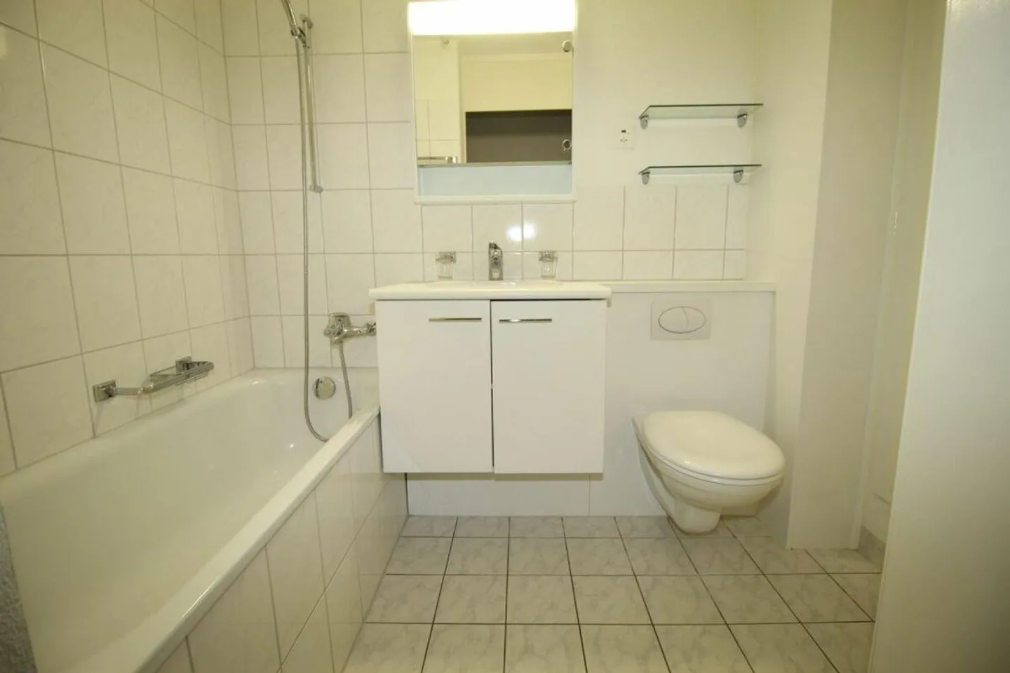 Charming 3.5-room apartment near the city - Photo 7 of 8