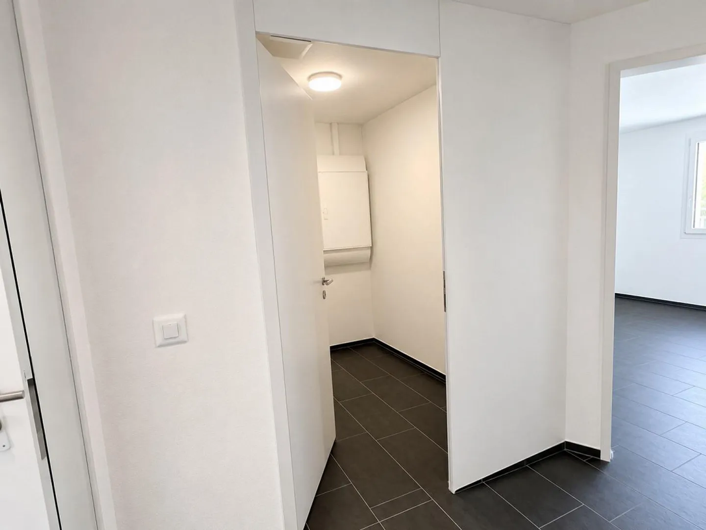 Prima locazione appartamento moderno 4.5 stanze, 1° piano - Foto 10 di 14