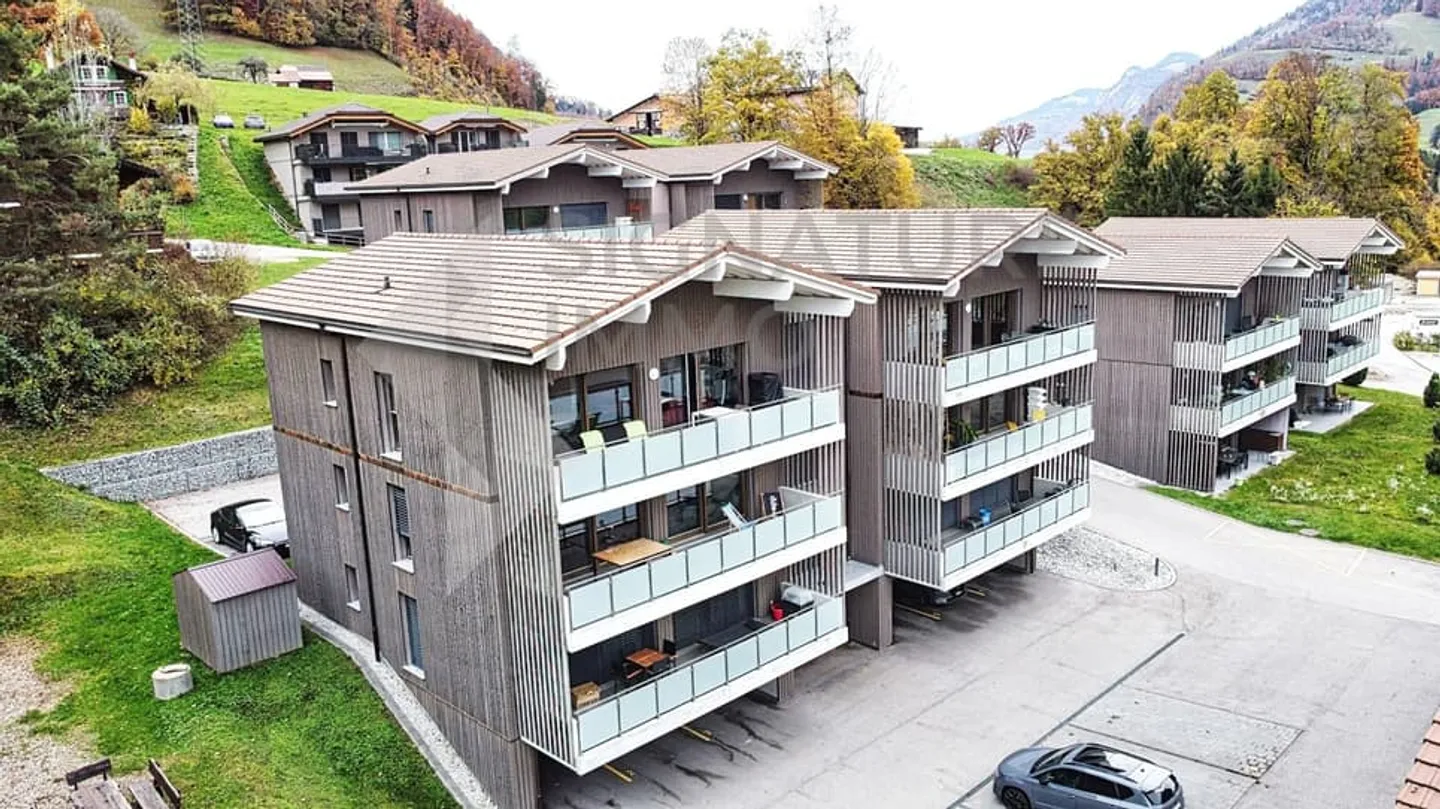 3,5-Zimmer-Wohnung 95 m² mit unverbautem Blick auf die Berge - Foto 1 von 9