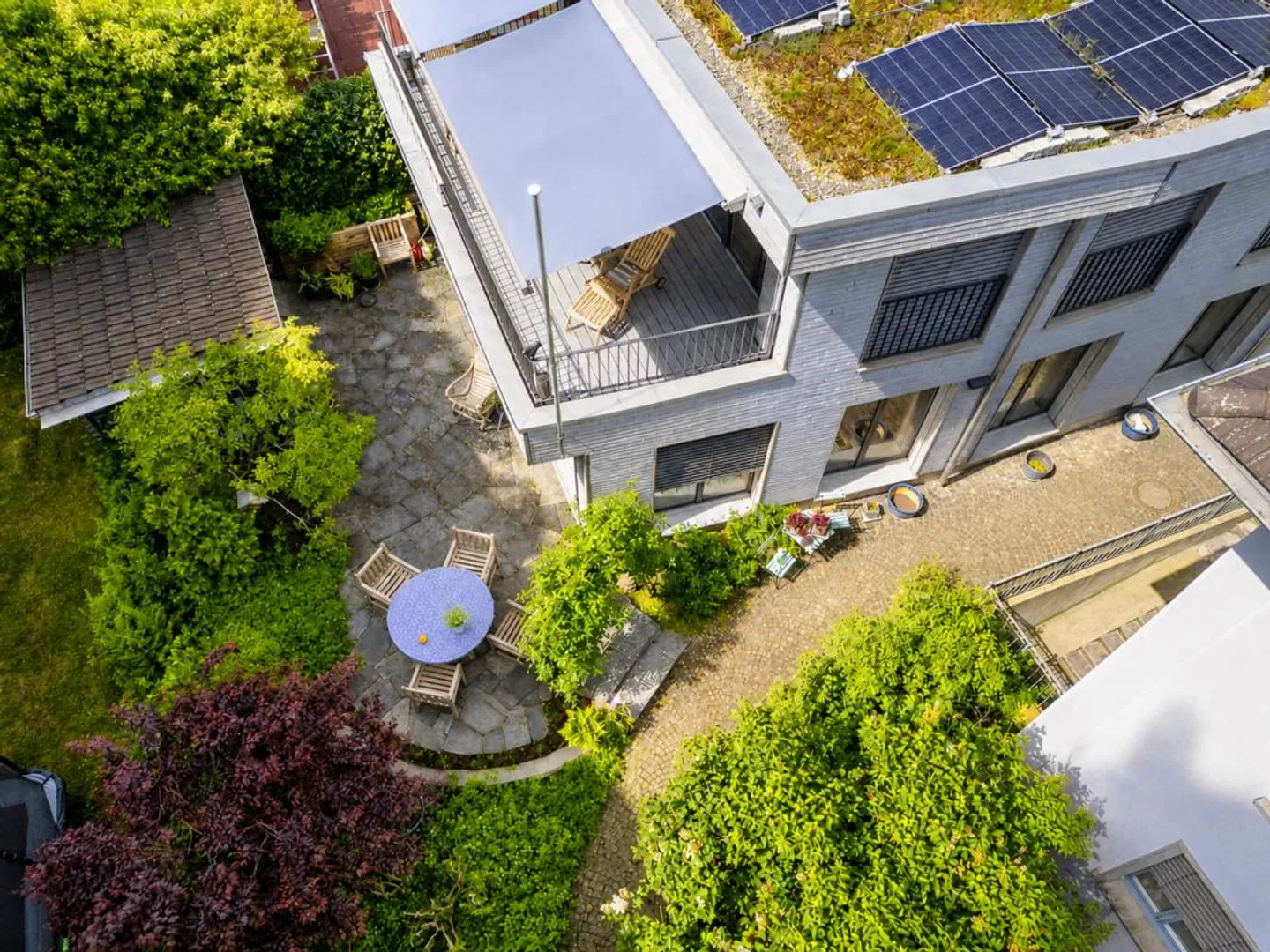 Stilvolles Einfamilienhaus in der Natur - Foto 2 von 7