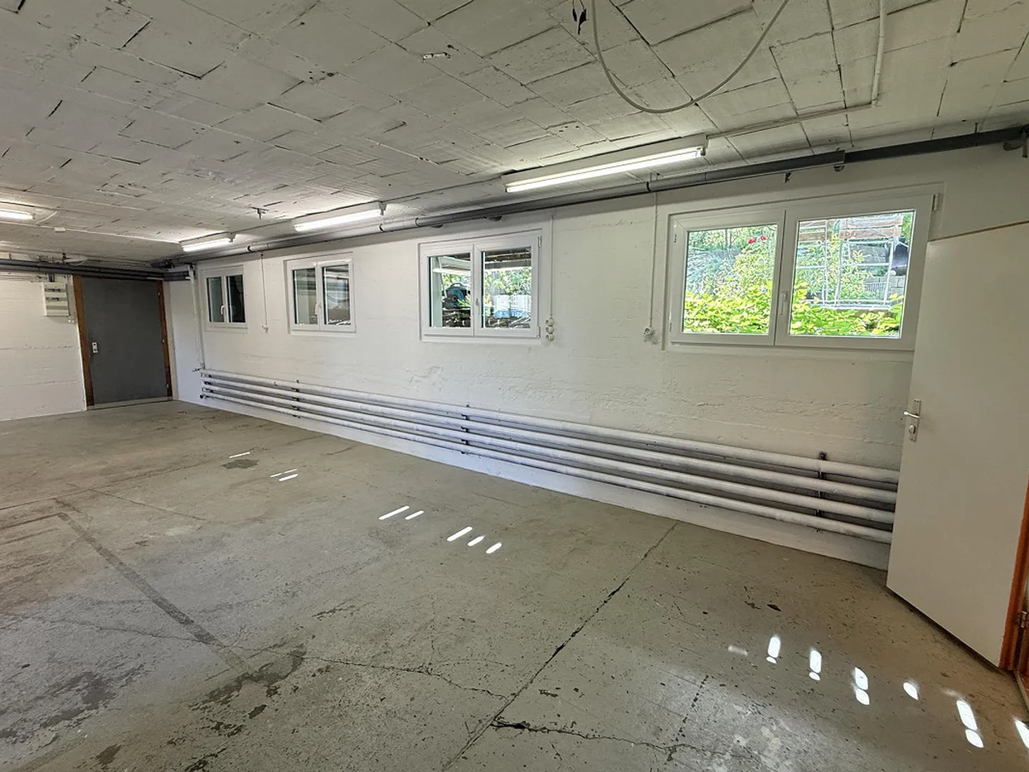 Your new workplace as studio - shop - workshop - office - Photo 13 of 13