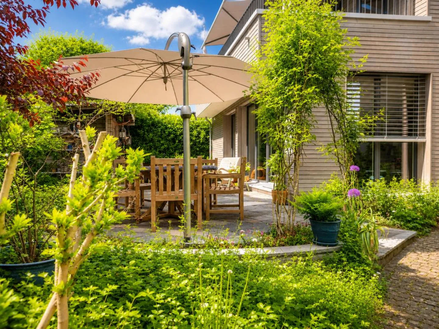 Stilvolles Einfamilienhaus in der Natur - Foto 1 von 7