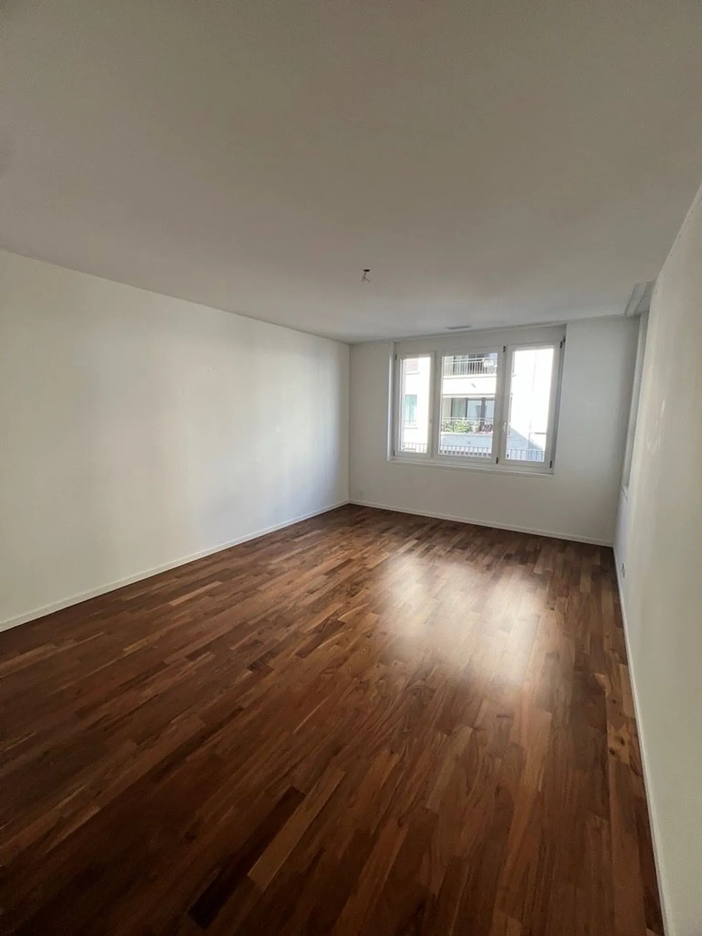 3.5 Room Apartment - Photo 8 of 10