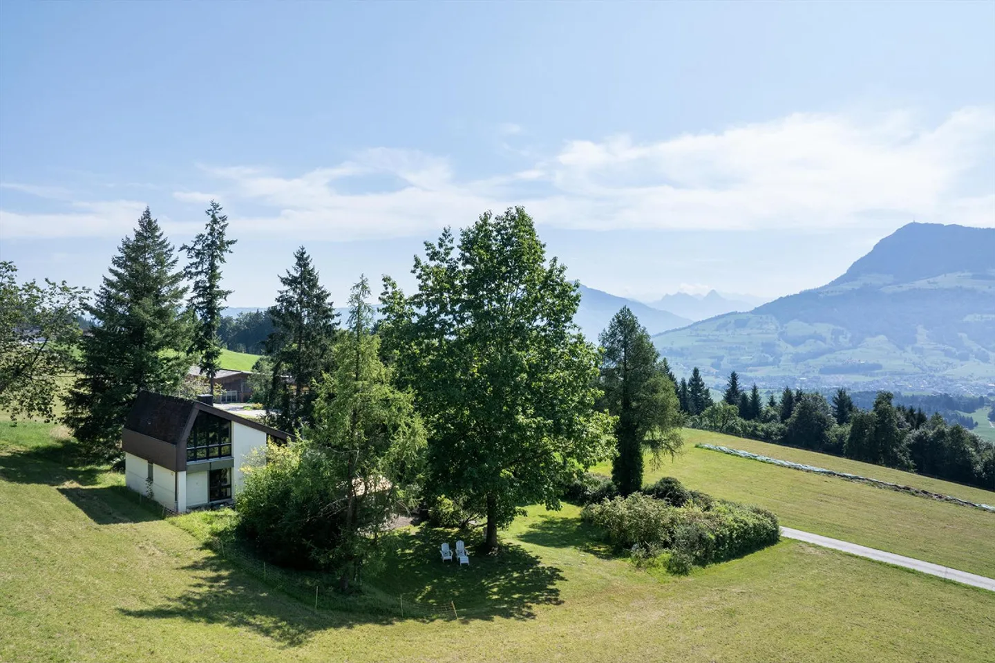 Oase im Grünen mit Panoramasicht - Foto 1 von 12