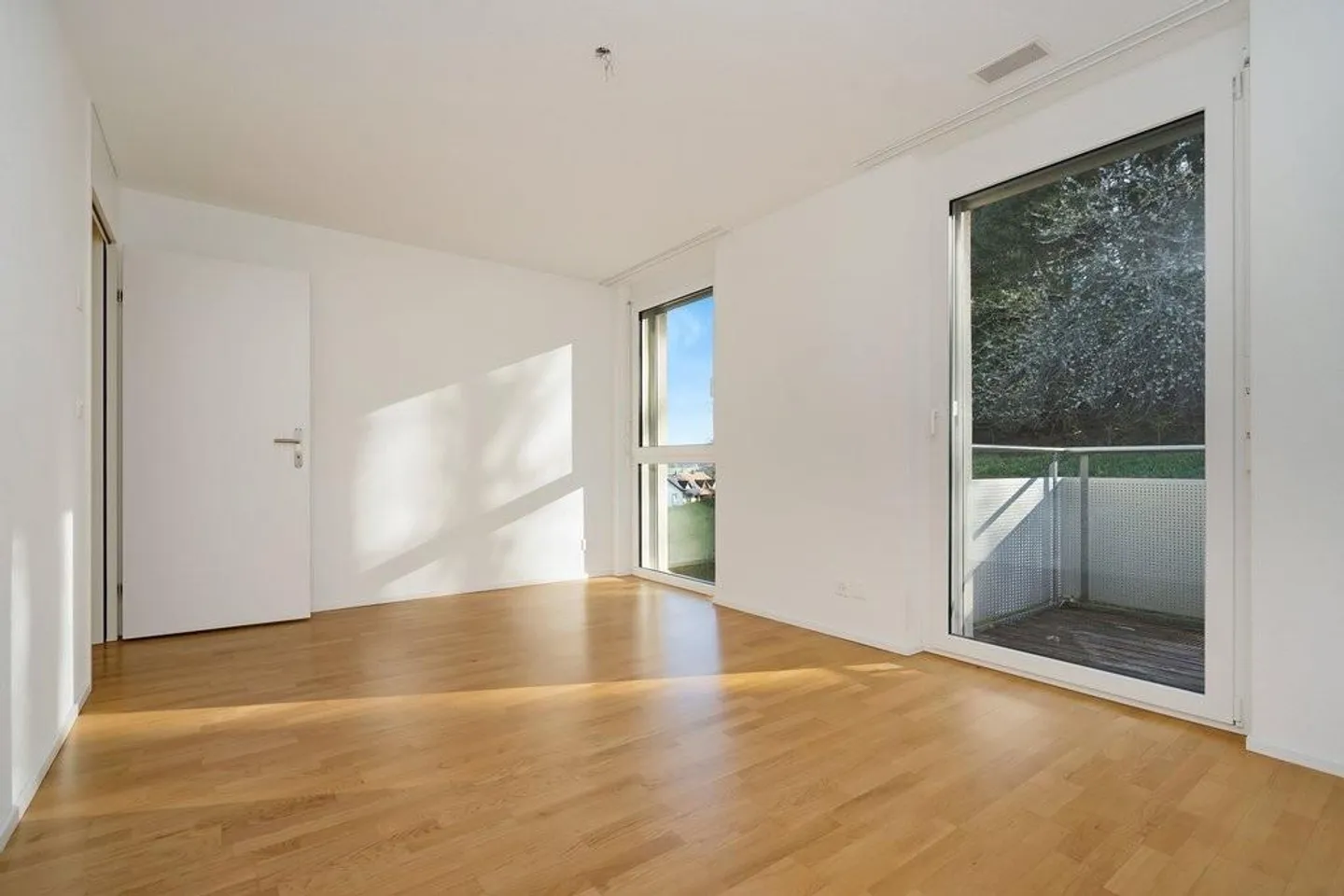 Appartamento da sogno con terrazza soleggiata nel verde - Foto 8 di 10