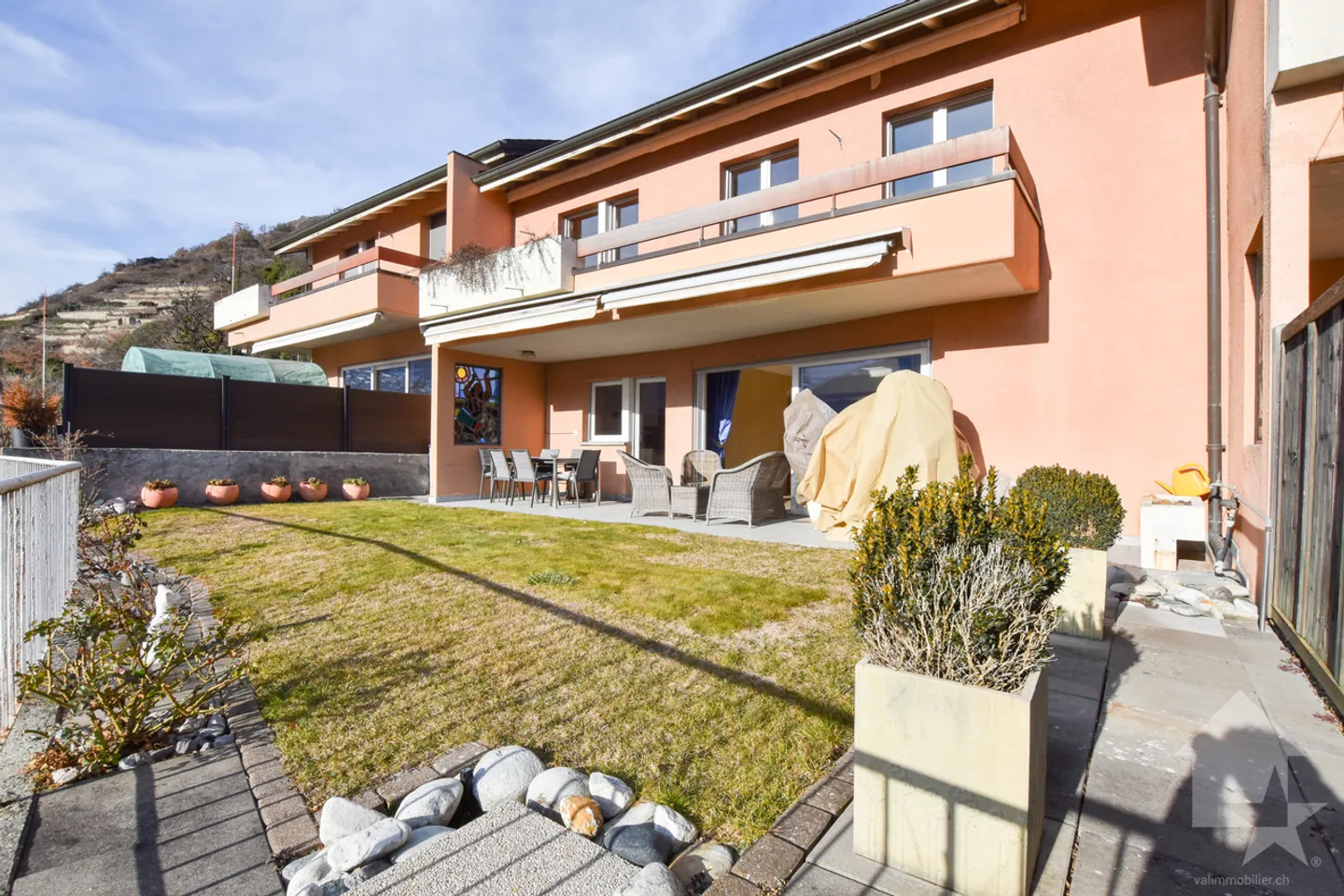 Sion, quartiere di Gravelone, bella casa contigua - Foto 1 di 13
