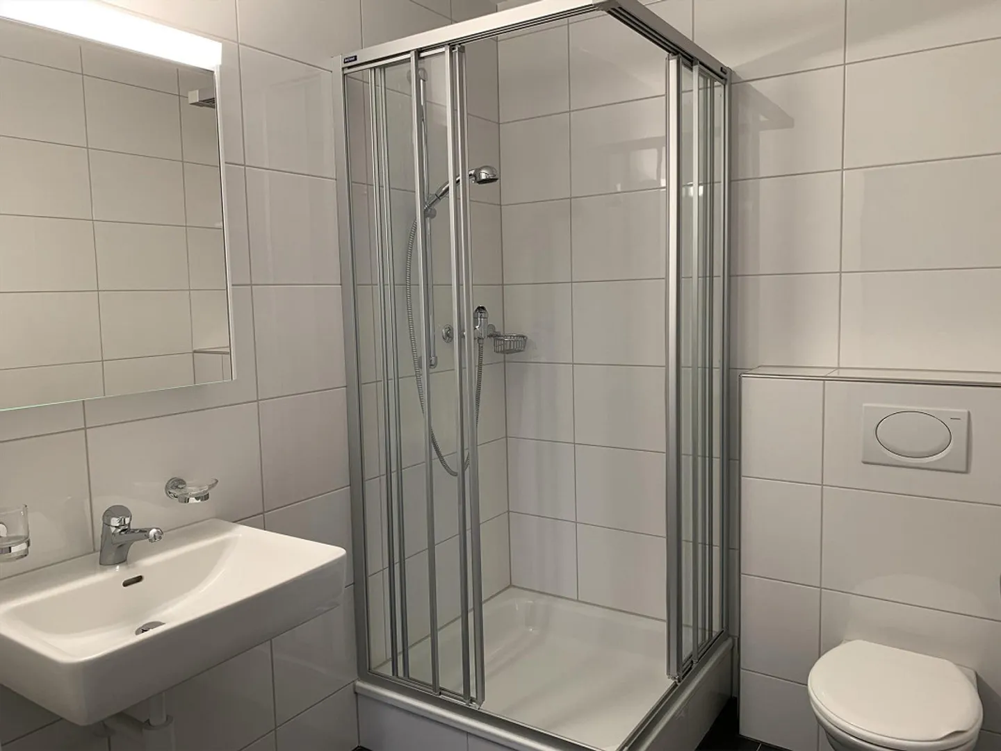 Ampio appartamento di 5,5 stanze con grande balcone - Foto 5 di 10