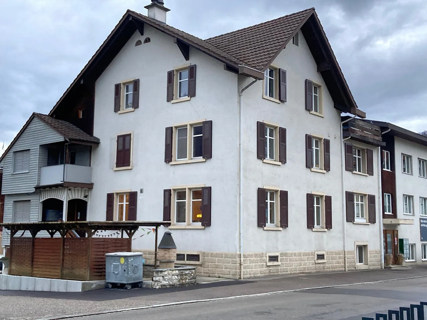 Appartement lumineux de 3.5 pièces avec balcon - Photo 2 sur 22