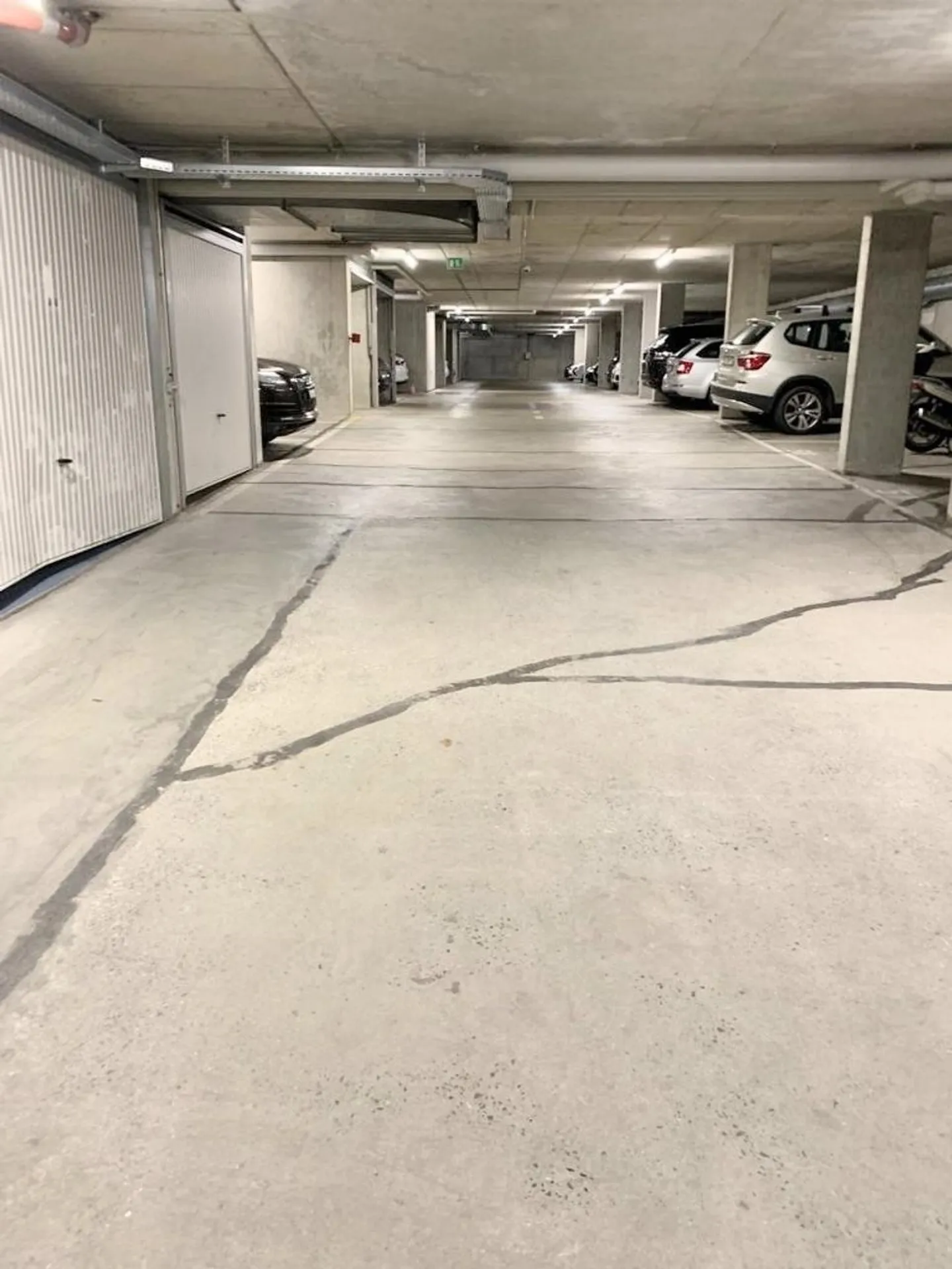 Posto auto sotterraneo - Champel - Foto 1 di 1