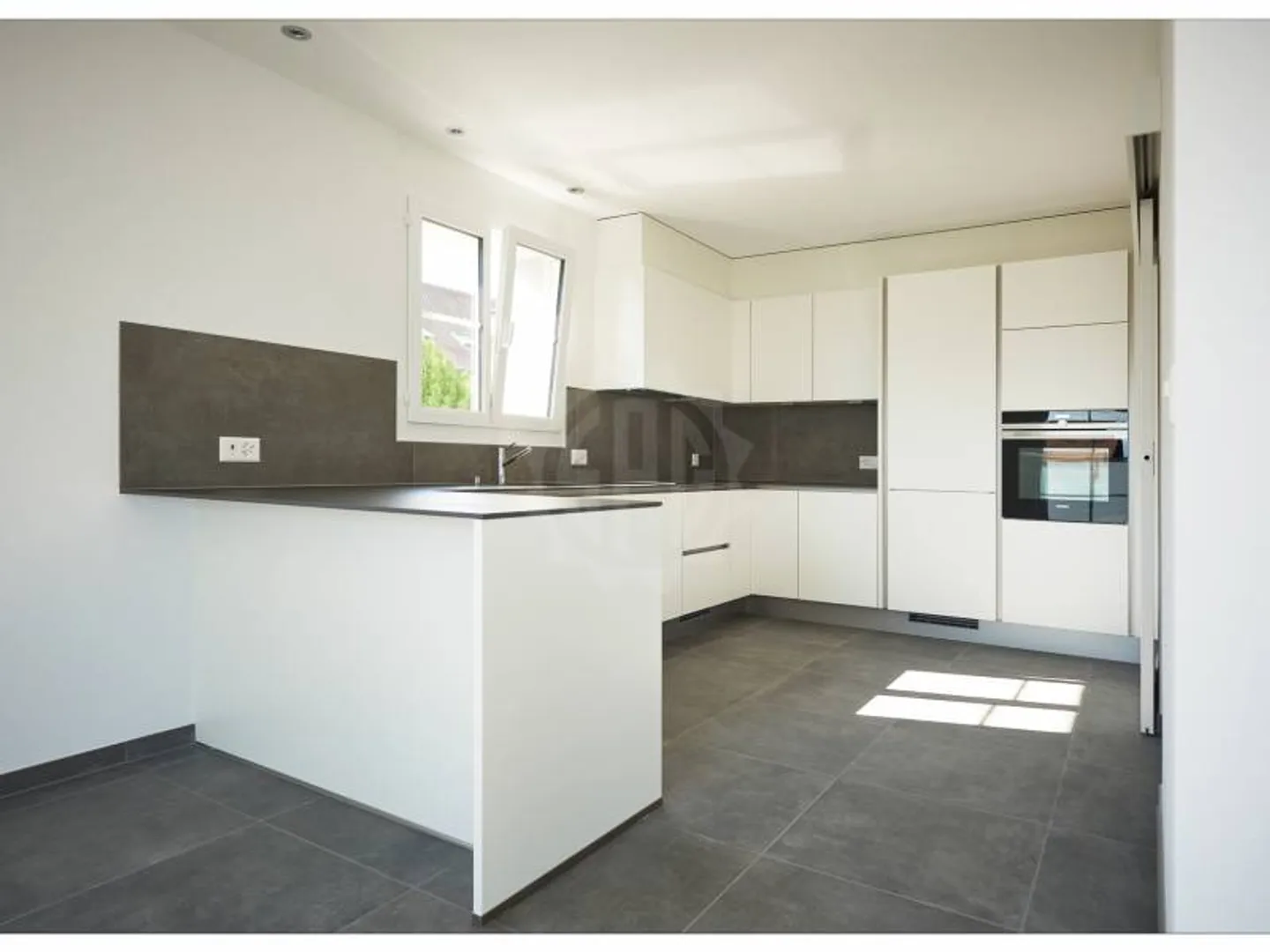 Duplexwohnung in Givrins - Foto 3 von 6