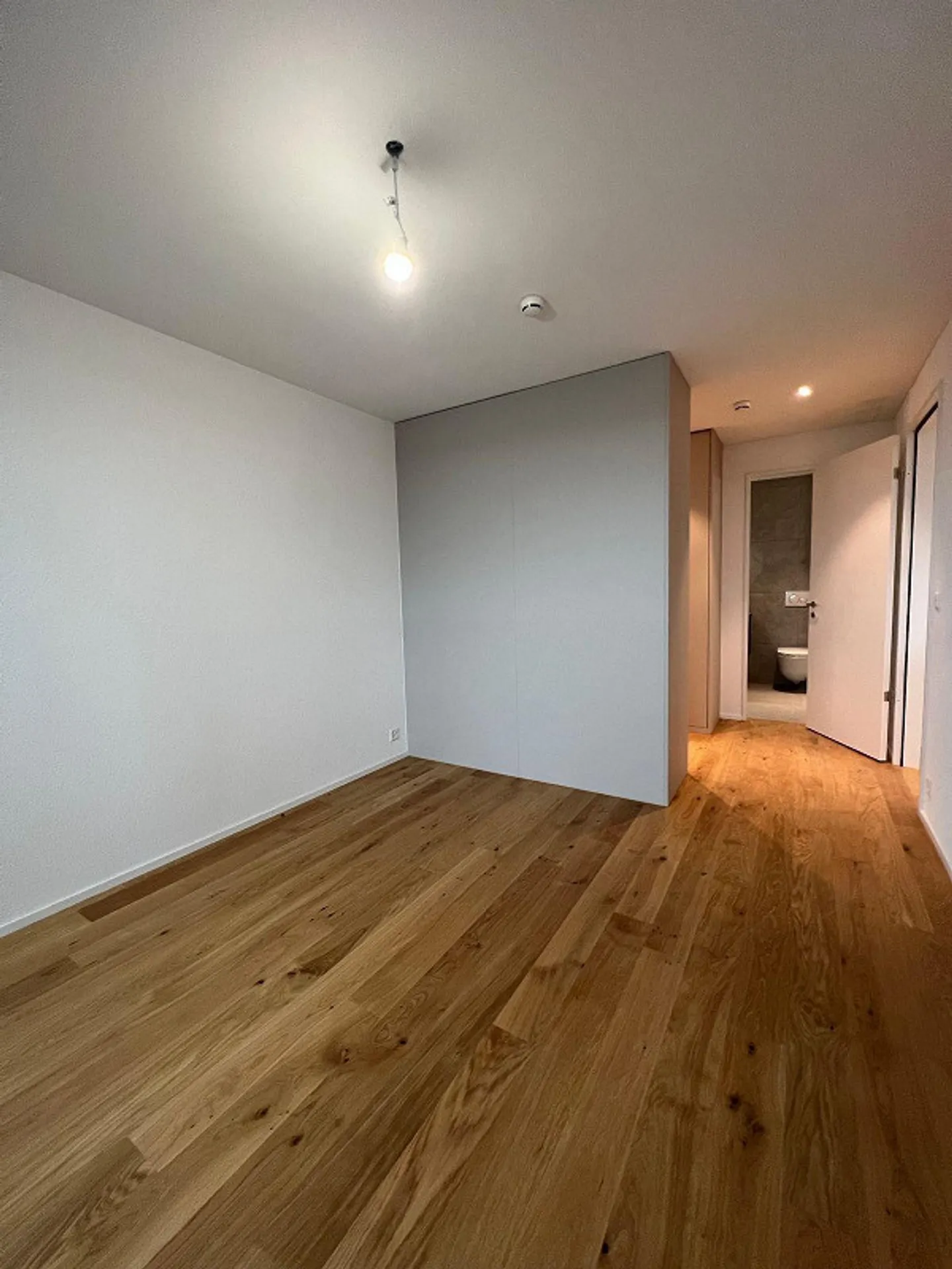 Vie exclusive au Three Point - Appartement de 4,5 pièces avec finitions de niveau condominium - Photo 9 sur 11