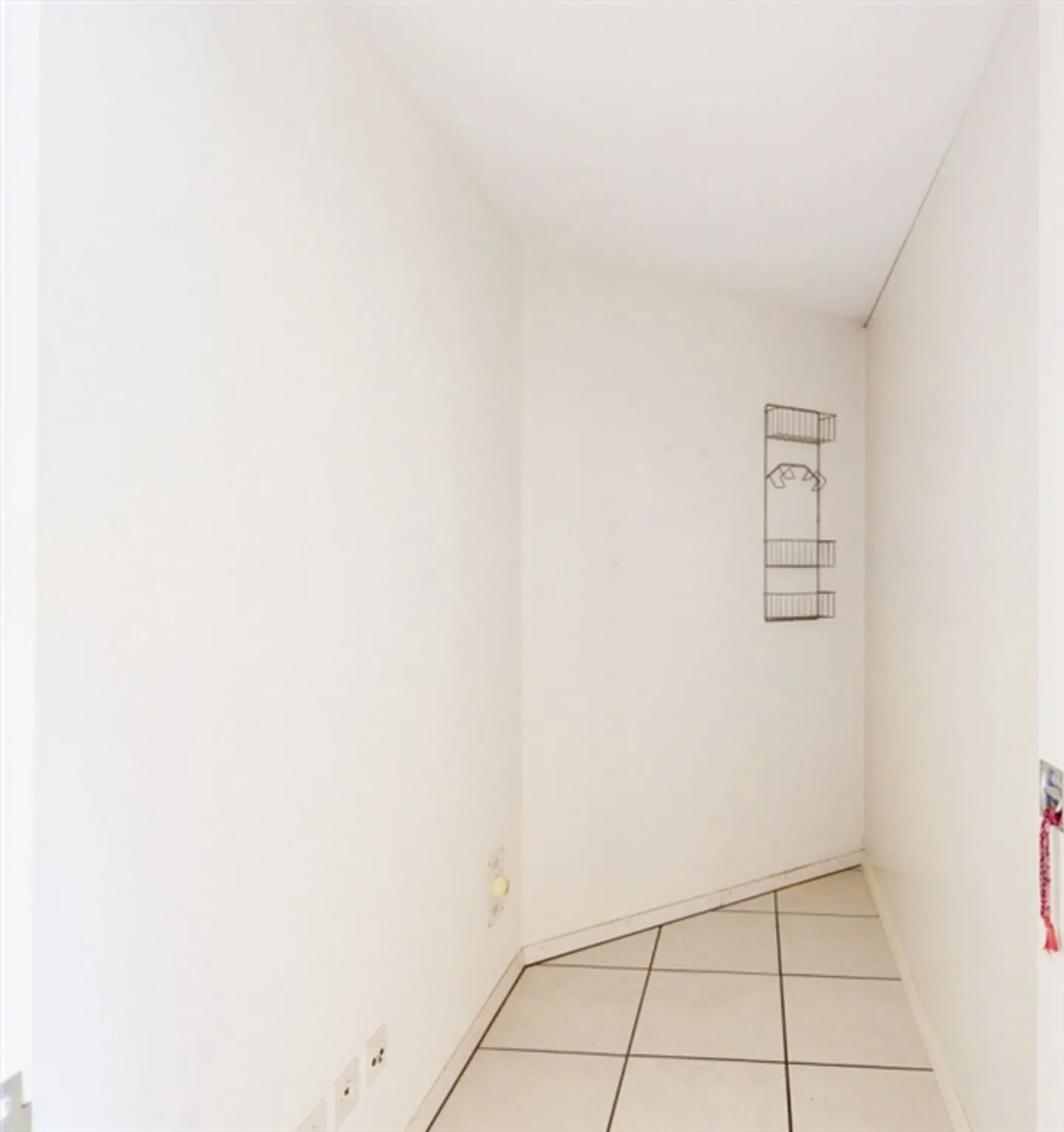 Casa moderna con charme, comfort e posizione centrale a Brügg - Foto 9 di 16