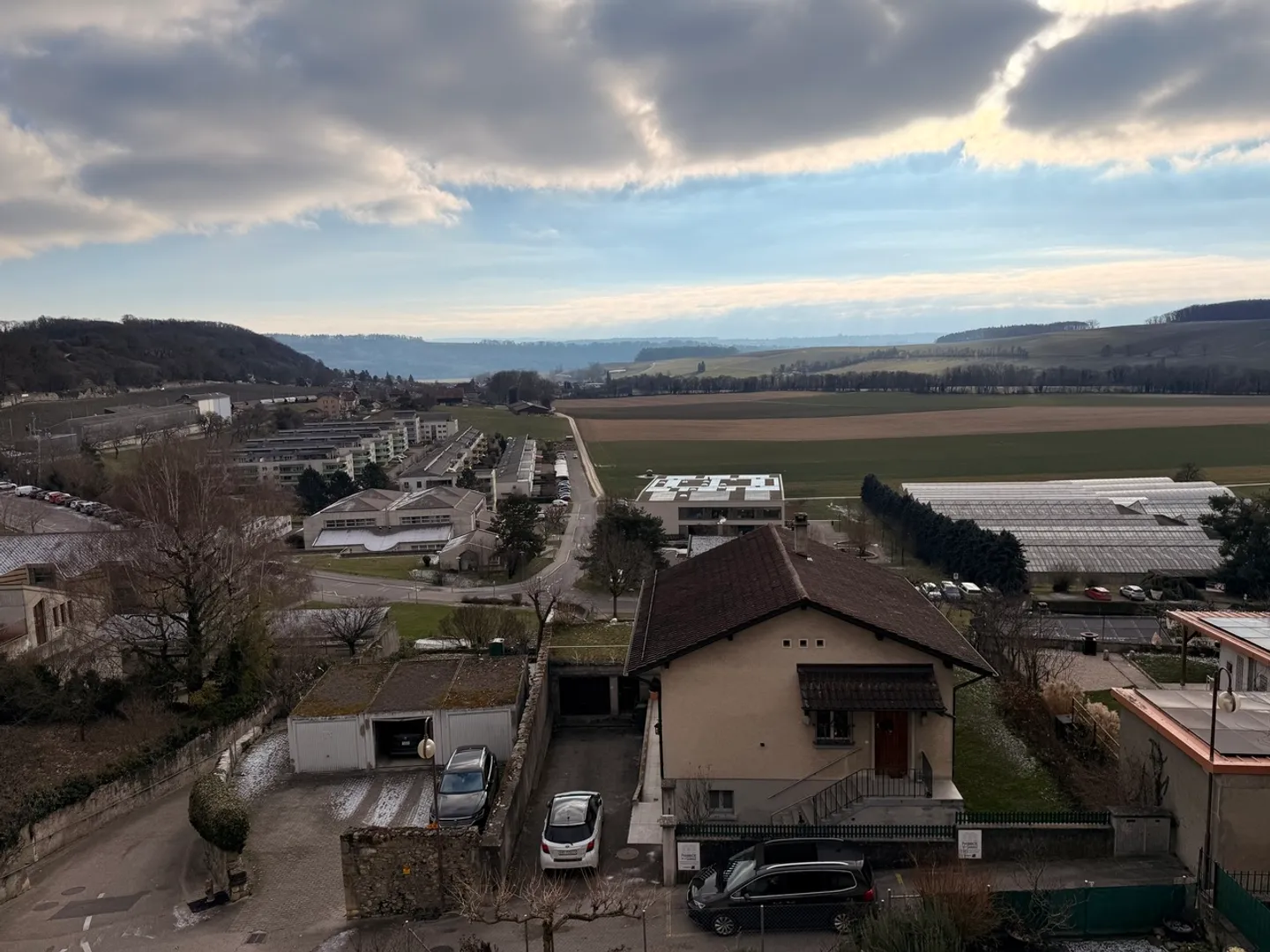 Investment Property in La Sarraz - Photo 1 of 7