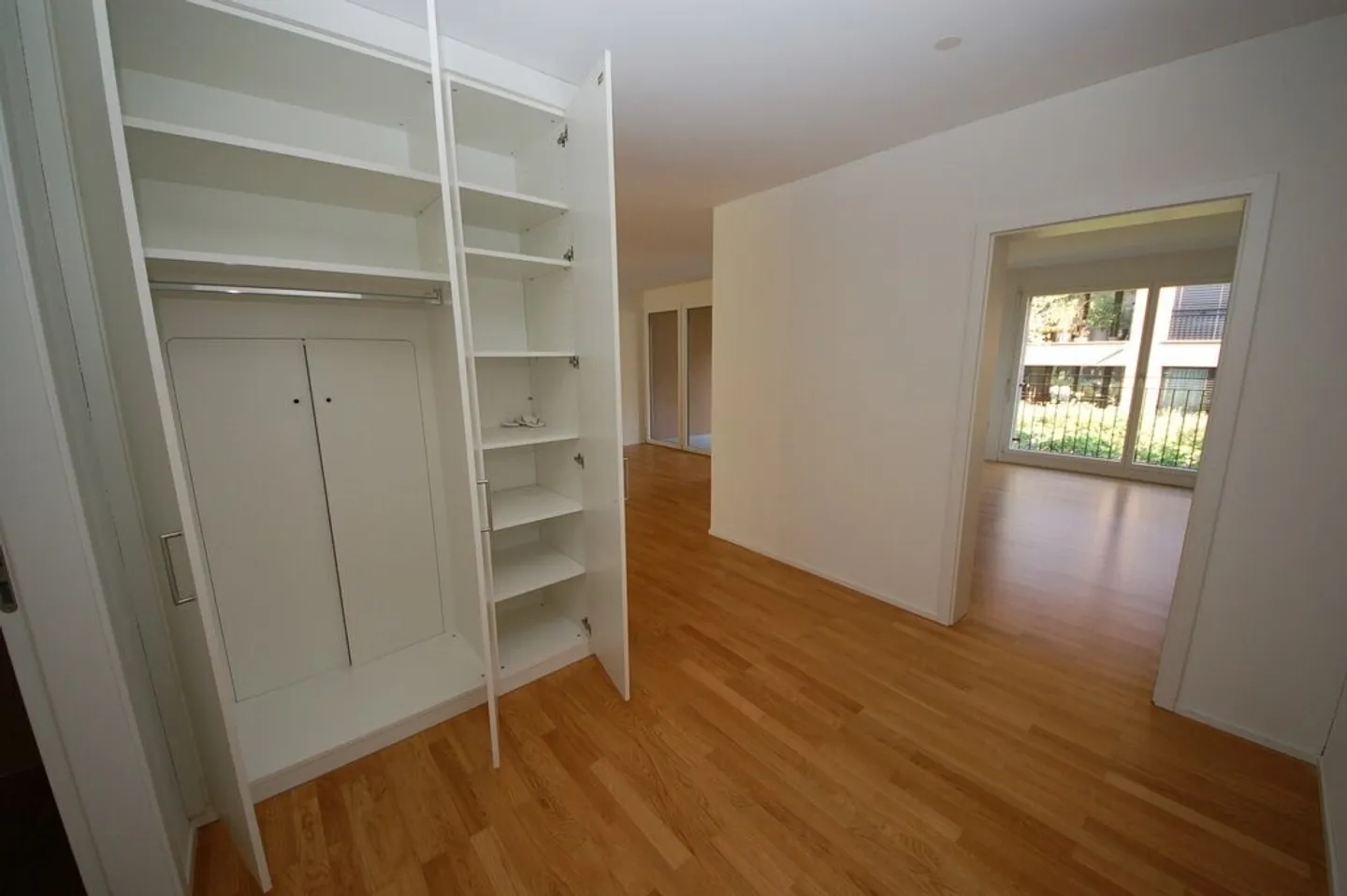 Modernes Apartment mit sonnigem Balkon - Foto 6 von 7