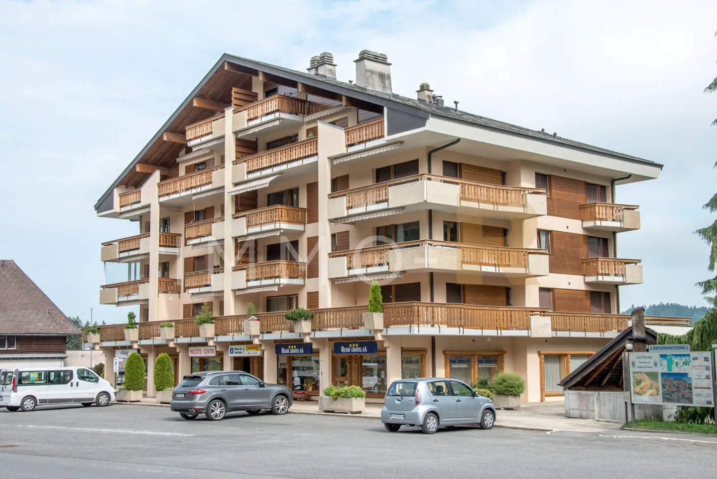 3.5 Room Apartment - Photo 1 of 9