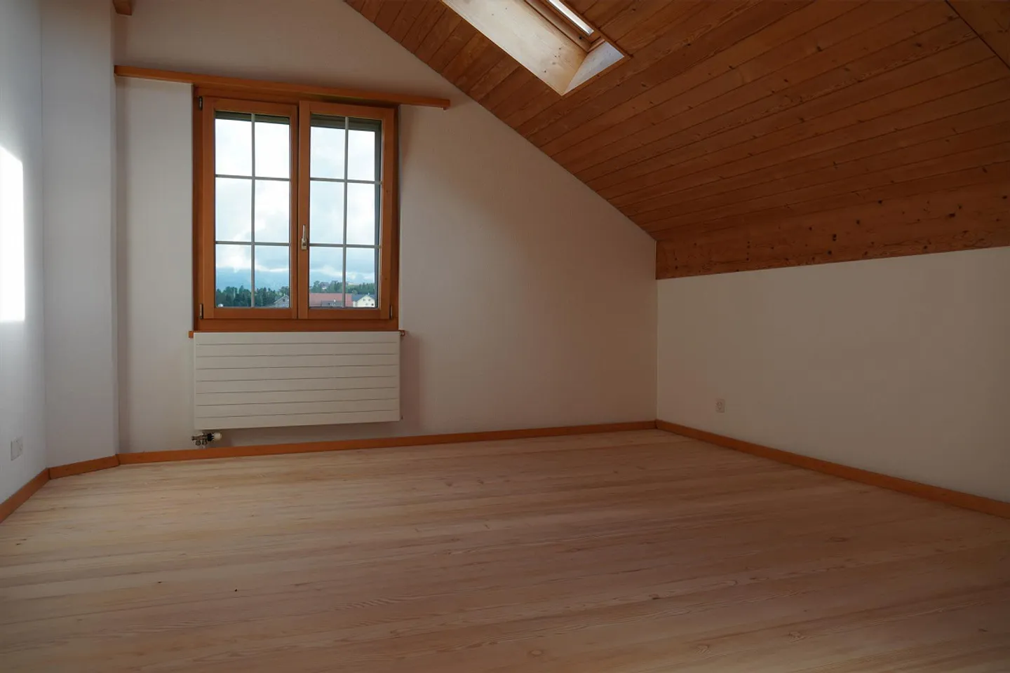Ihr neues Zuhause: Grosszügige Dachwohnung mit Weitblick - Foto 4 von 8
