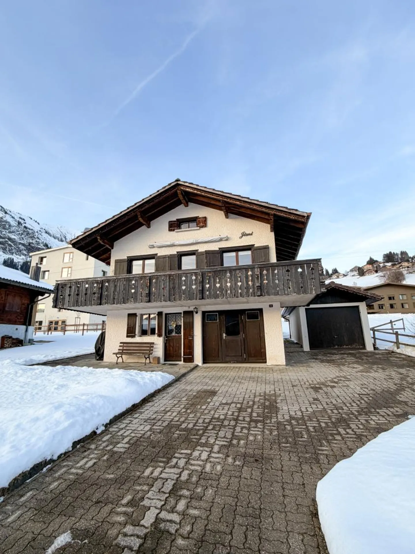 4.5 Room House - Photo 1 of 2