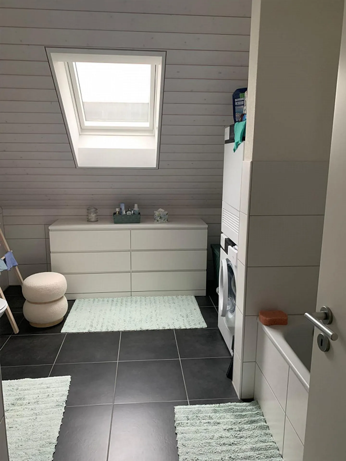 Appartamento spazioso in uno sviluppo adatto ai bambini - Foto 5 di 11