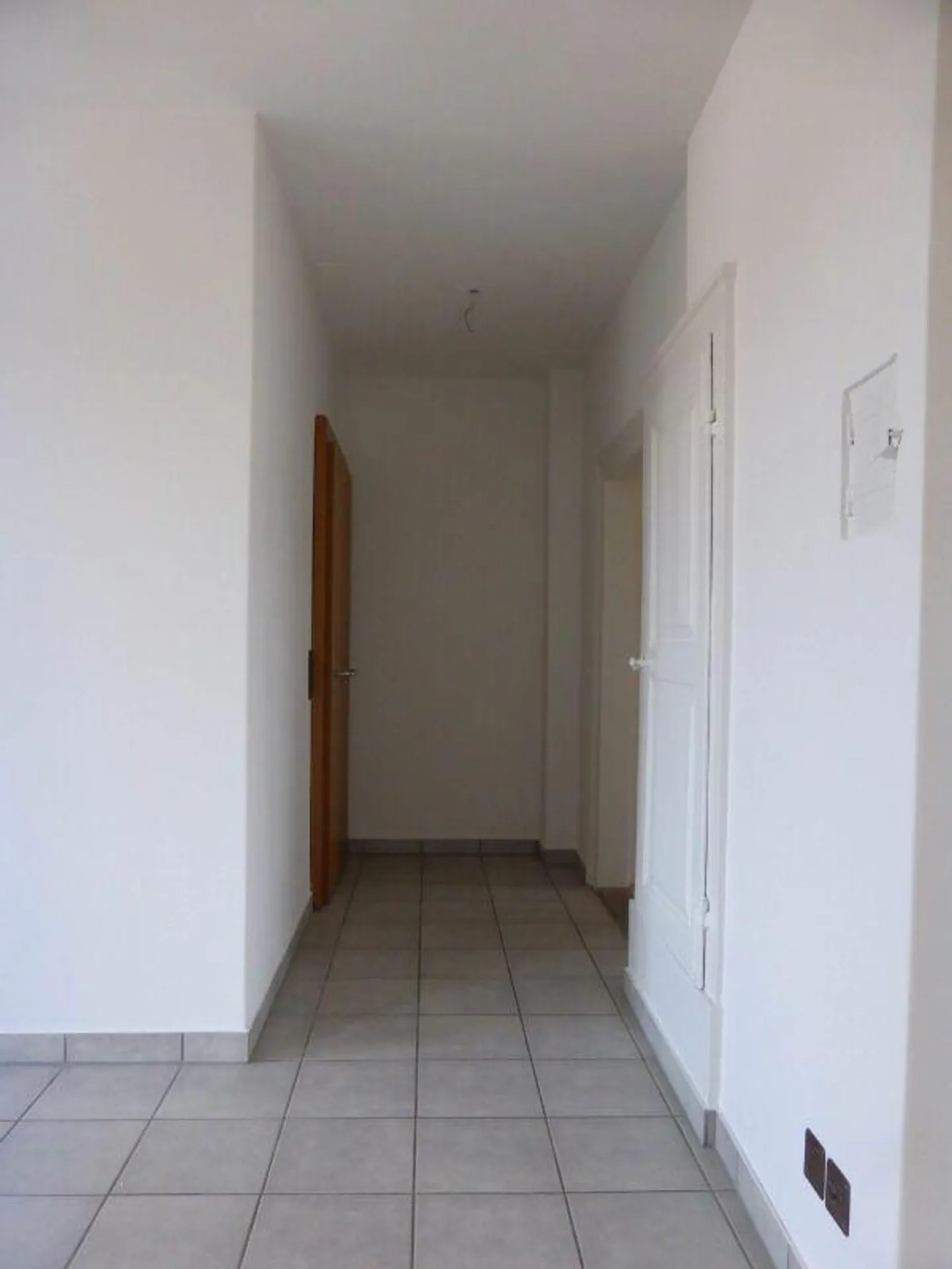 Charmante 2.5-Zimmerwohnung - Foto 2 von 8