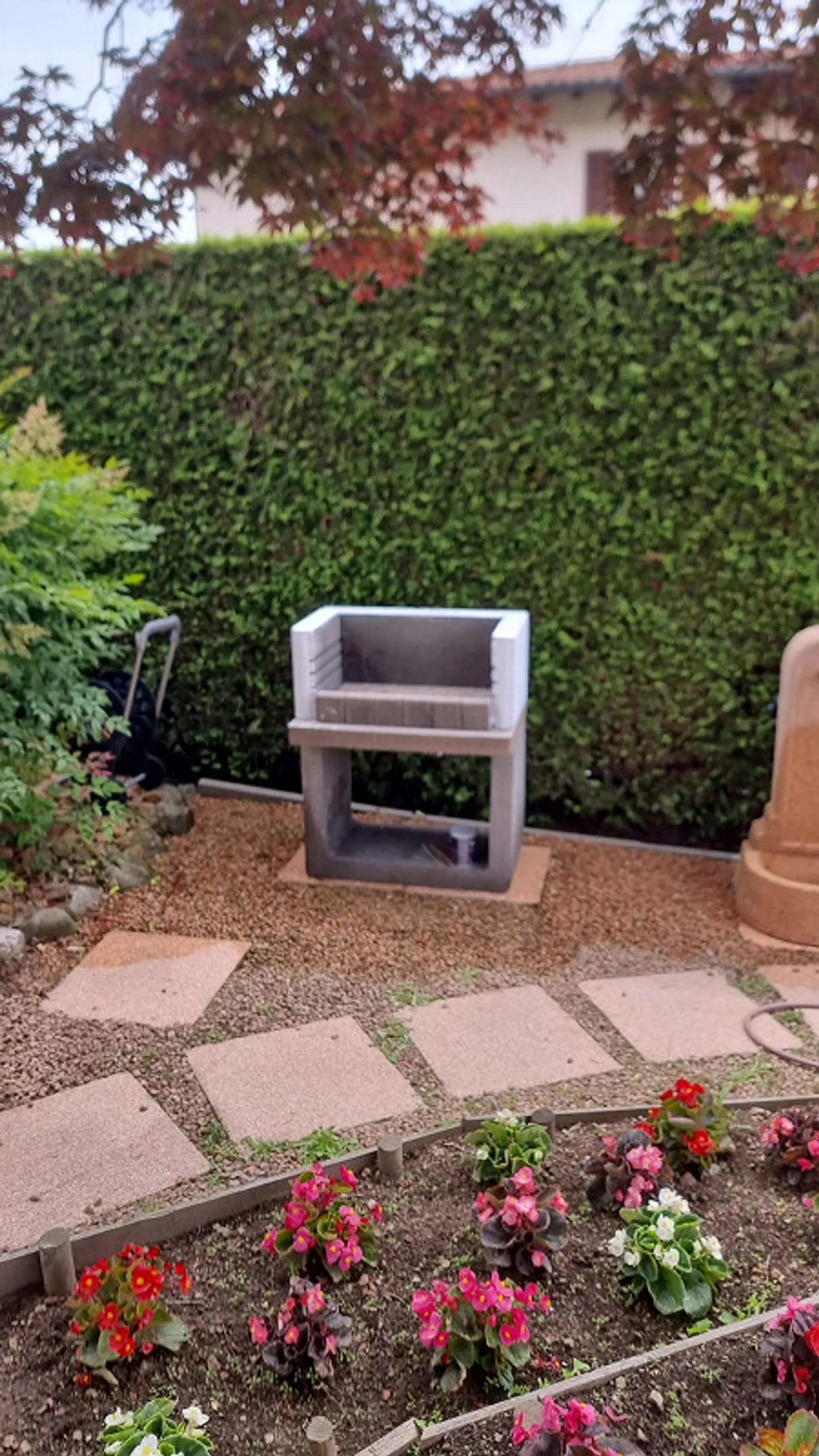 Grand sous-locataire de 2,5 pièces avec jardin privé - Photo 2 sur 12