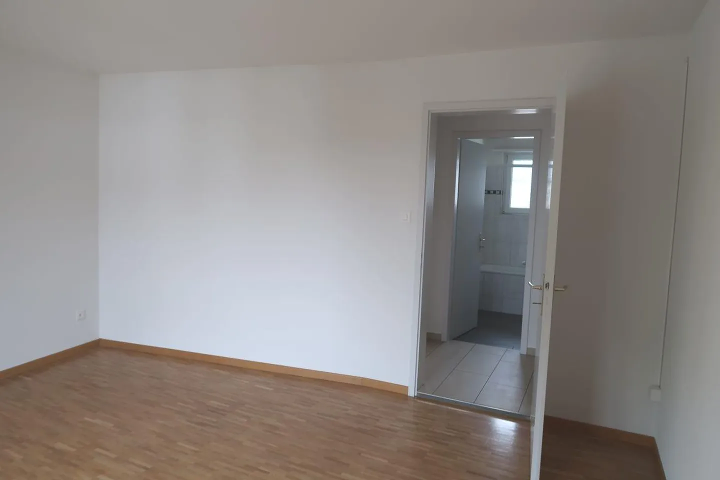 Appartamento in centro vicino alla stazione da affittare! - Foto 7 di 12