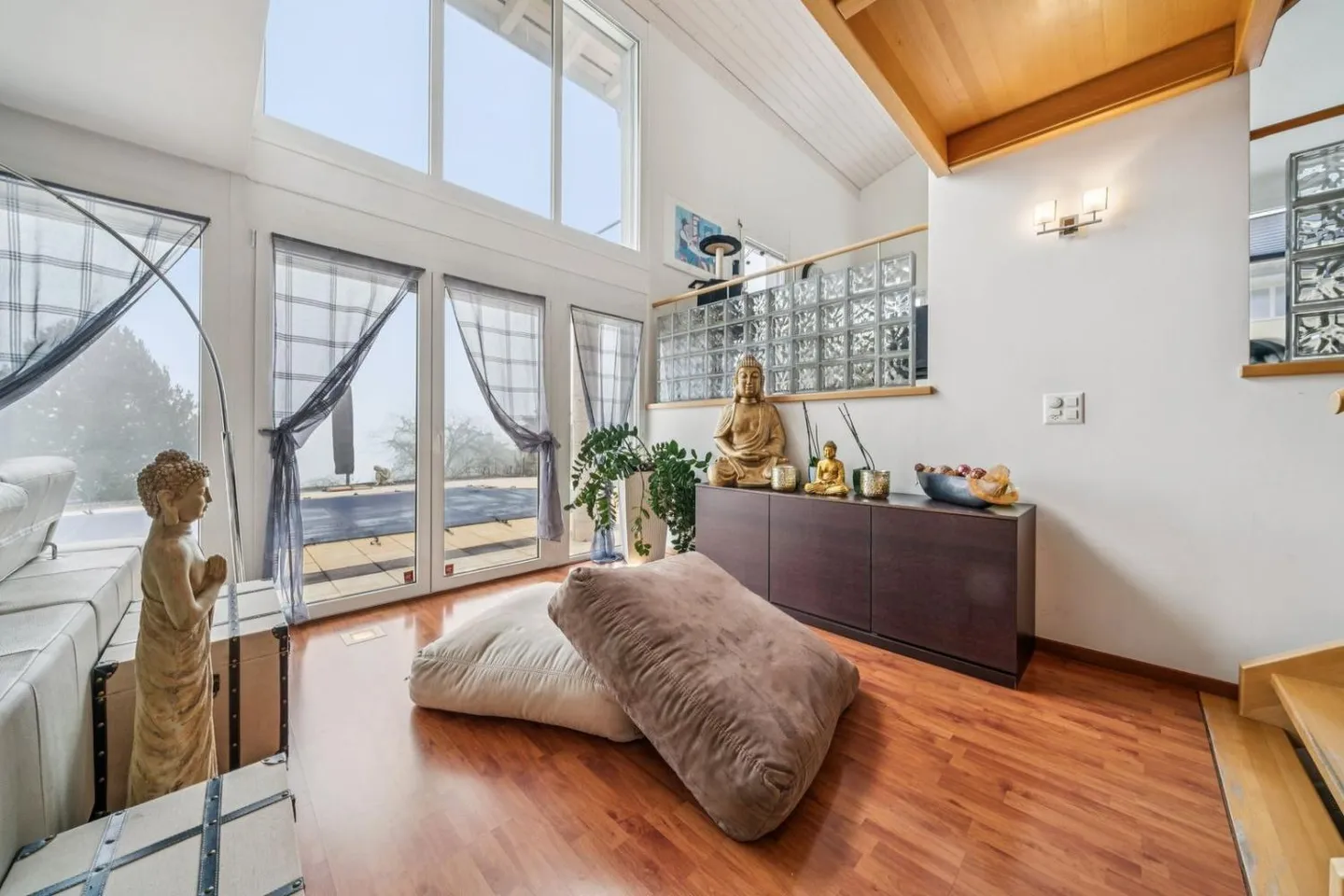 Prestigeträchtige Immobilie mit Panoramablick auf den See - Foto 3 von 8