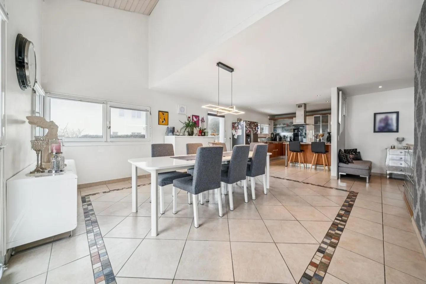 Prestigeträchtige Immobilie mit Panoramablick auf den See - Foto 5 von 8