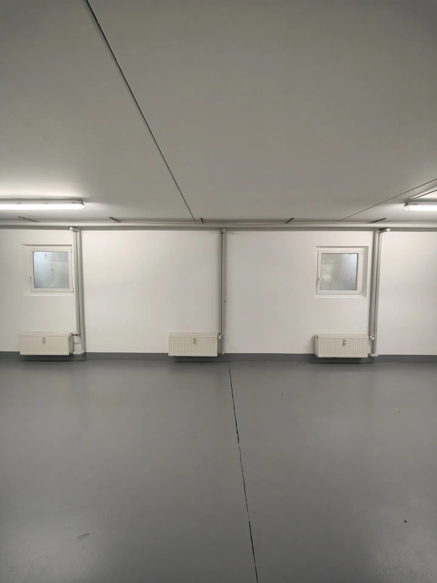 121m2 Salle de stockage Cologne - Colonia-Allee 13 - Photo 4 sur 13