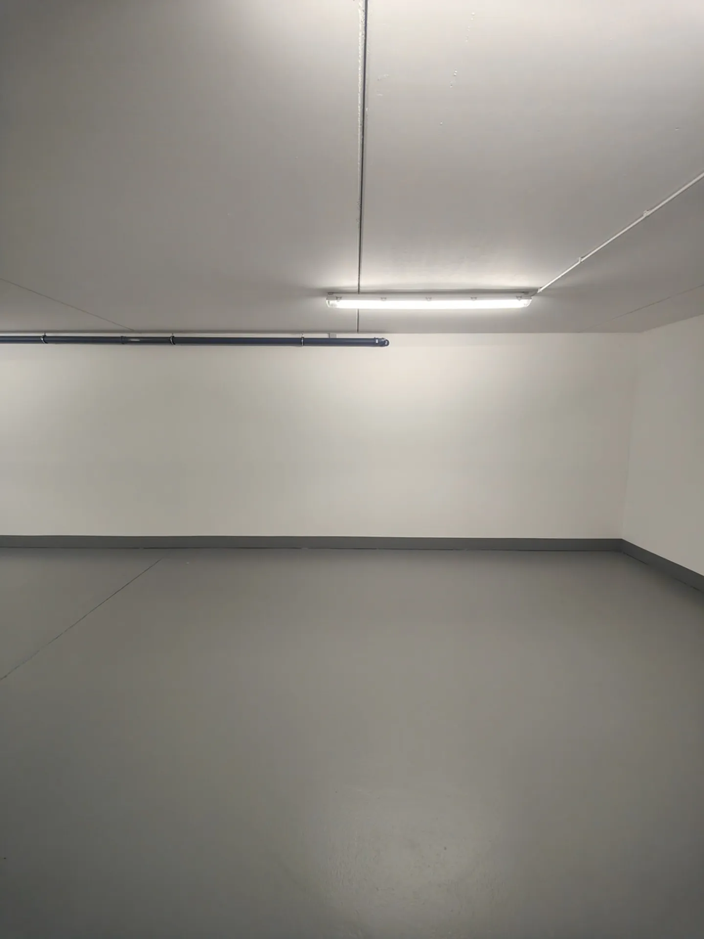 121m2 Salle de stockage Cologne - Colonia-Allee 13 - Photo 8 sur 13