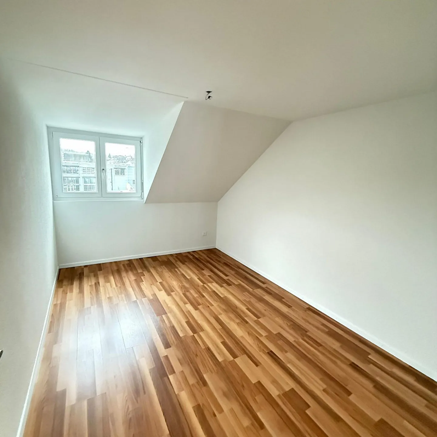 Moderne Attikawohnung mit Galerie - Mieten ohne Kaution! - Foto 9 von 13