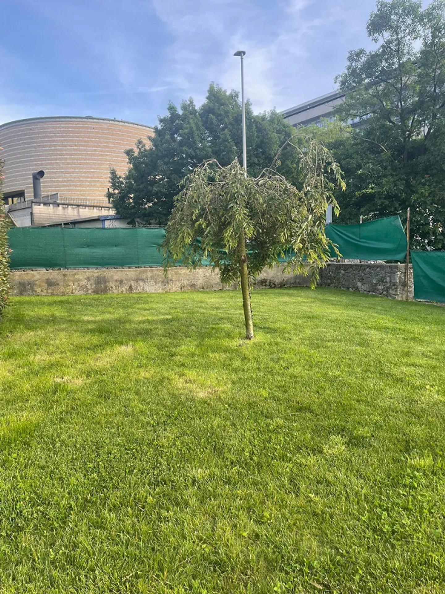 VILLA IM STIL IM ZENTRUM VON MENDRISIO, GARTEN, DOPPELGARAGE UND PARKPLÄTZE - Foto 21 von 28