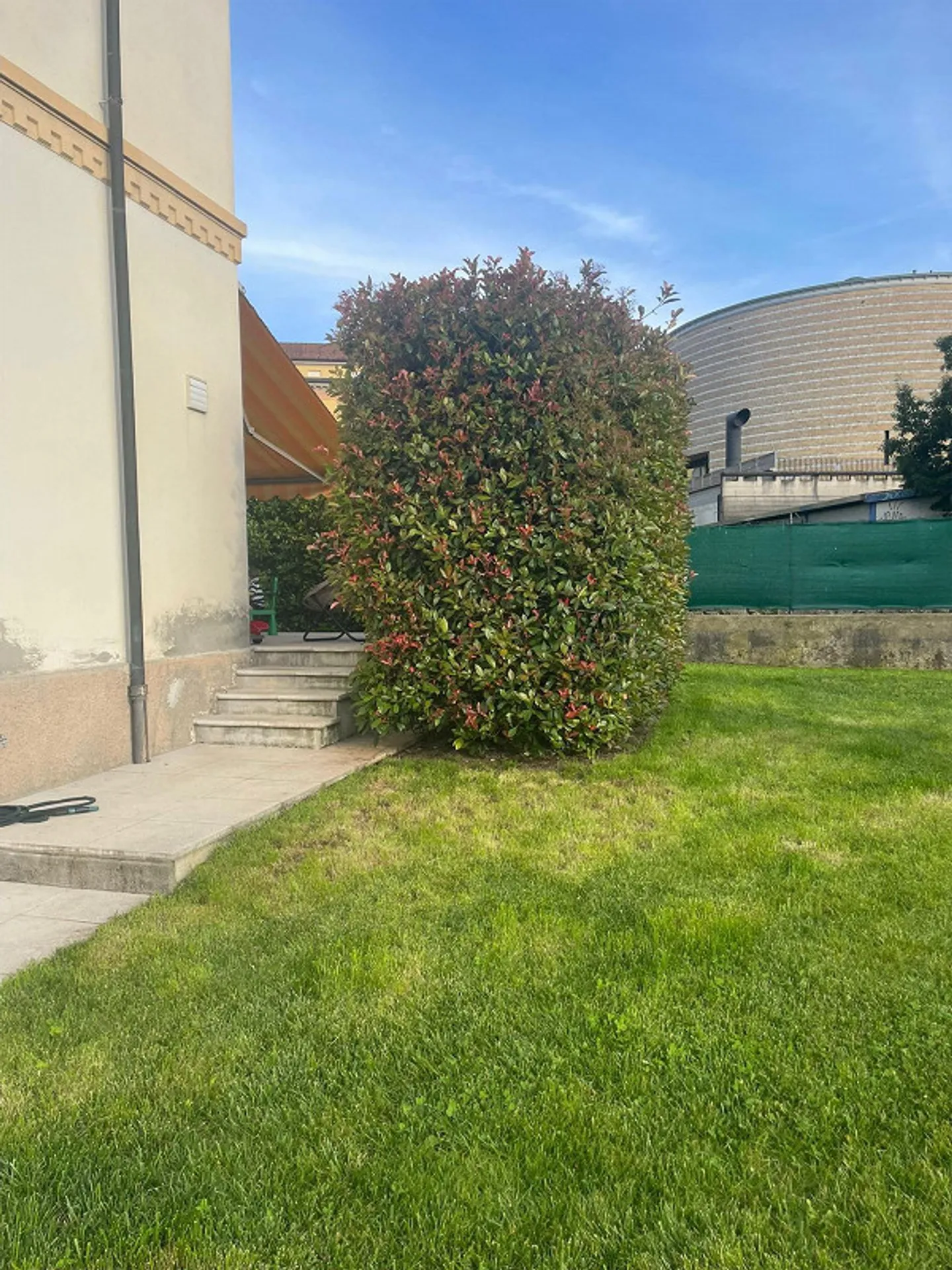VILLA IM STIL IM ZENTRUM VON MENDRISIO, GARTEN, DOPPELGARAGE UND PARKPLÄTZE - Foto 22 von 28