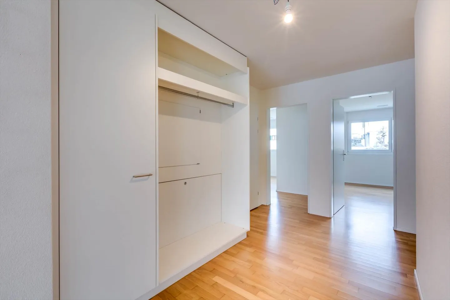 Wohnung mieten - Foto 2 von 8