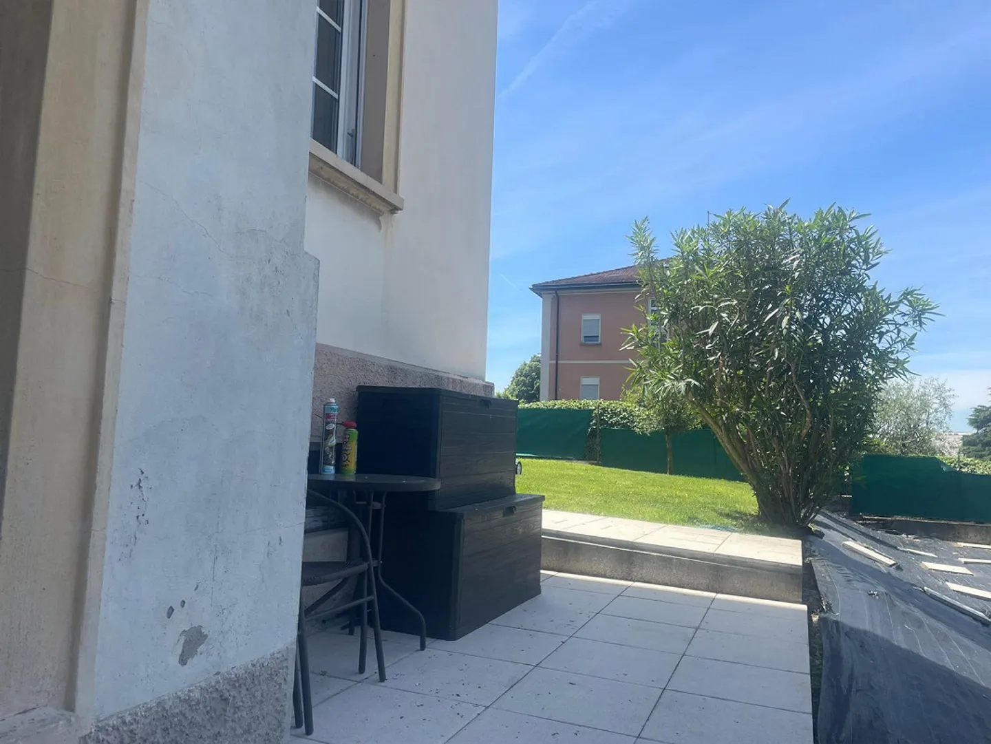 VILLA IM STIL IM ZENTRUM VON MENDRISIO, GARTEN, DOPPELGARAGE UND PARKPLÄTZE - Foto 27 von 28