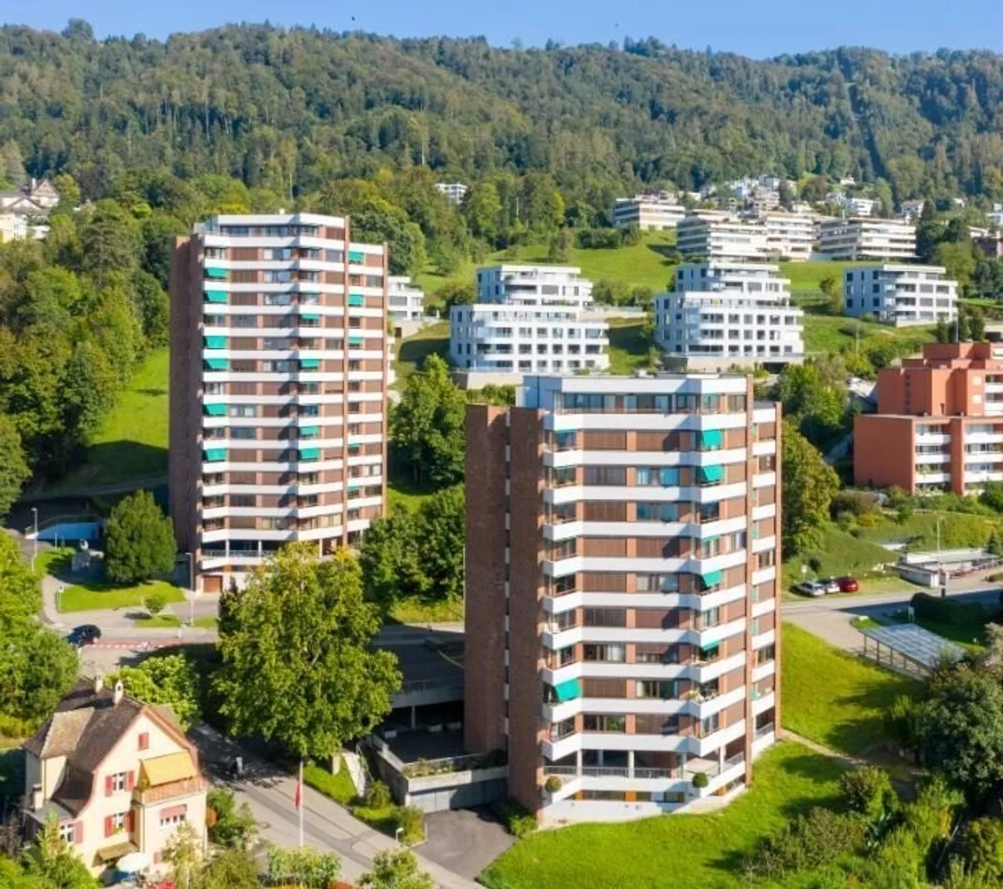 Emplacement résidentiel attrayant près du lac de Zoug ! - Photo 1 sur 6