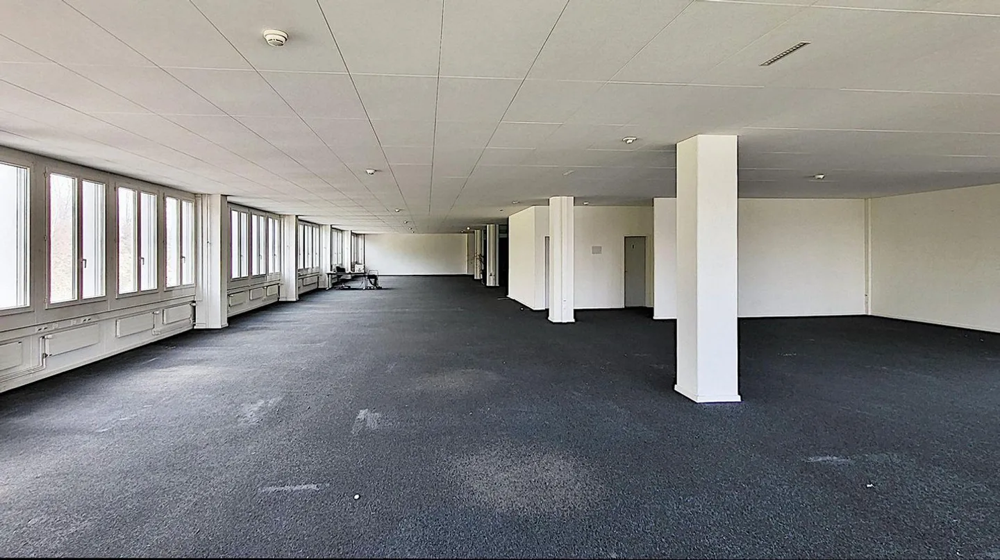 New partial areas - fully developed office space - approx. 620 m2! - Photo 3 of 10