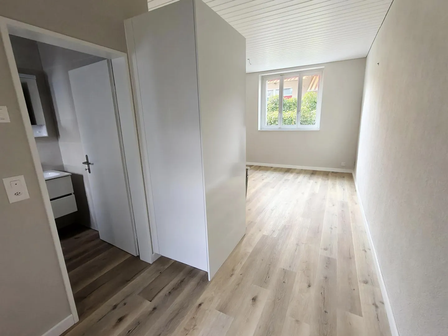 Appartamento 2 locali appena ristrutturato con accesso privato! - Foto 3 di 9