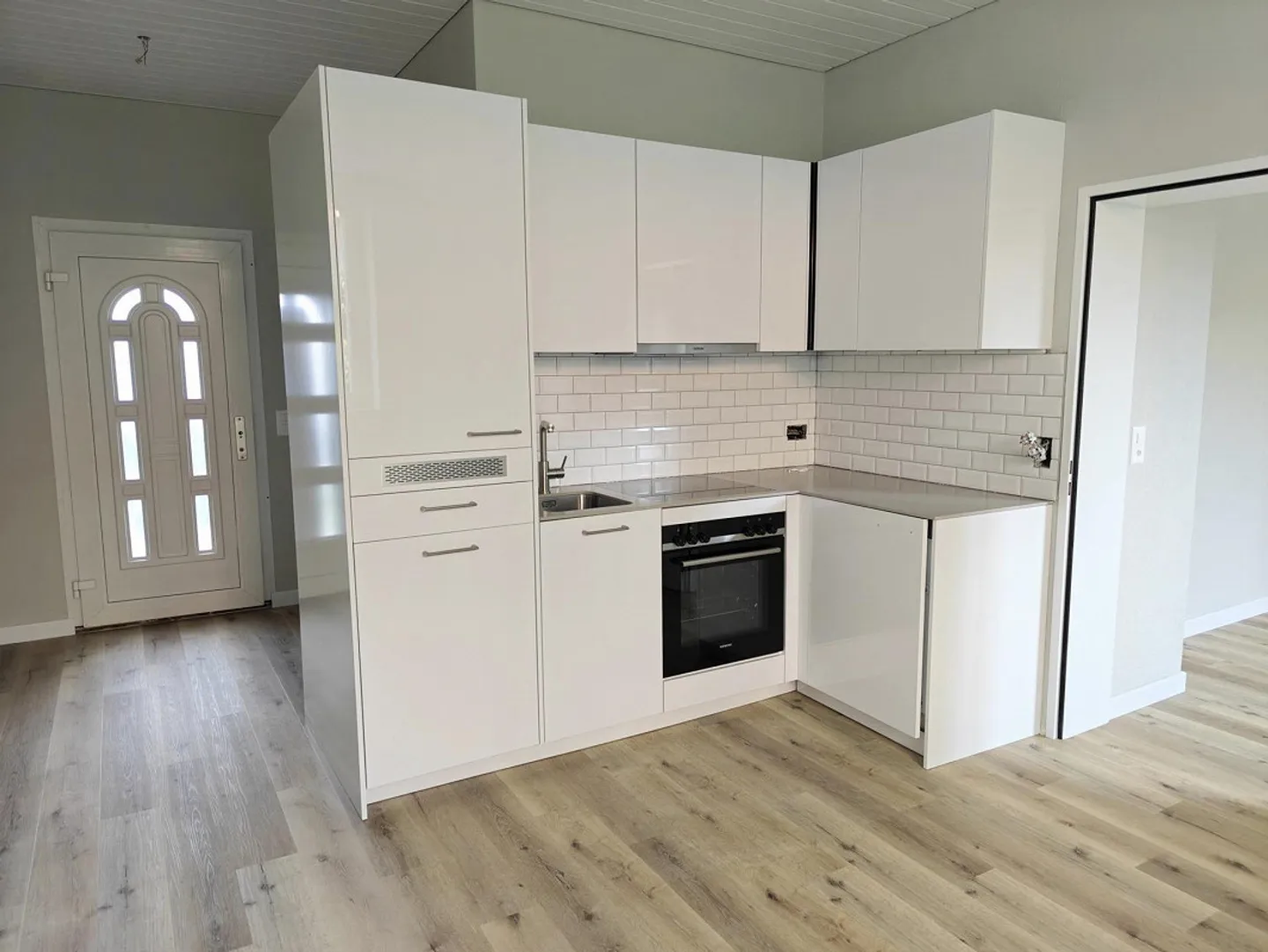 Appartamento 2 locali appena ristrutturato con accesso privato! - Foto 5 di 9