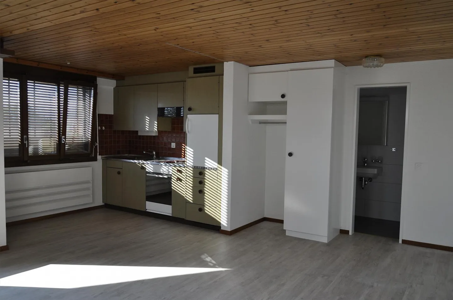 Charmante Dachwohnung in Koppigen - Foto 3 von 5