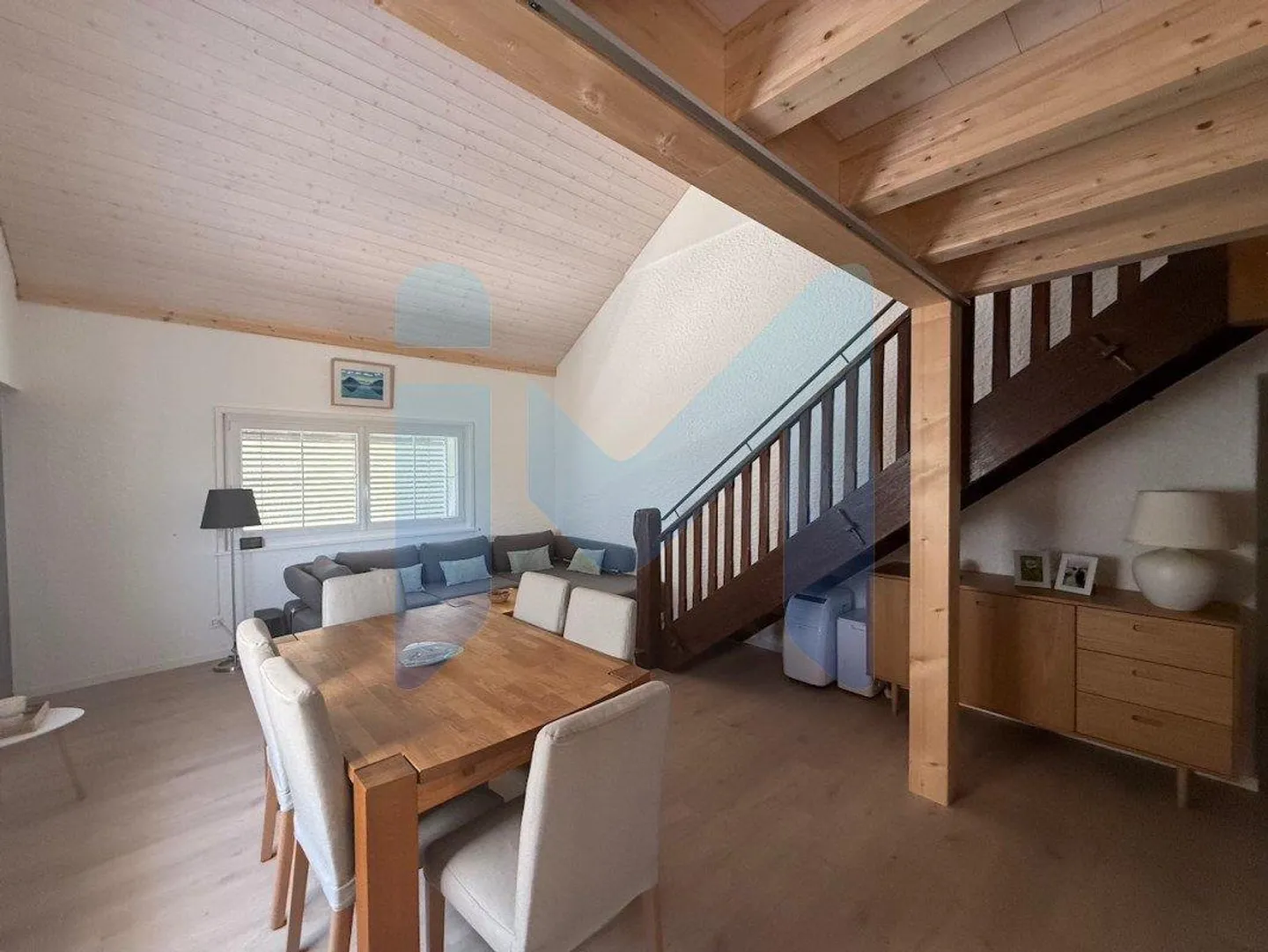 Wunderschöner 3,5-Zimmer-Duplex, 2025 renoviert, im Herzen der Natur - Foto 2 von 13