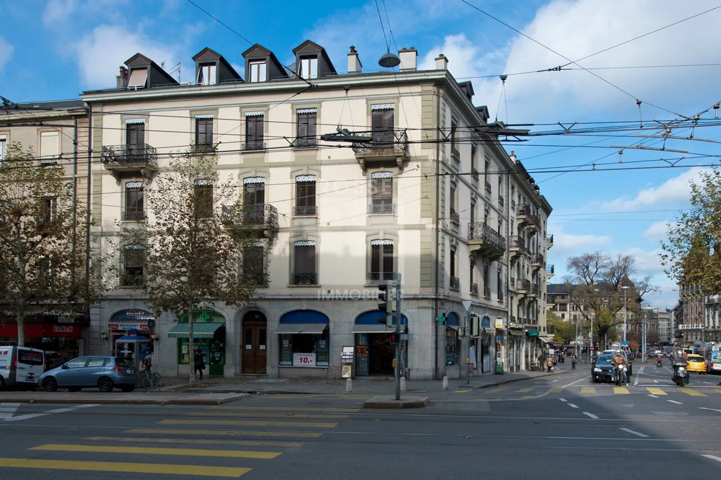 Arcade of approx. 90 m² on the ground floor - Photo 2 of 4