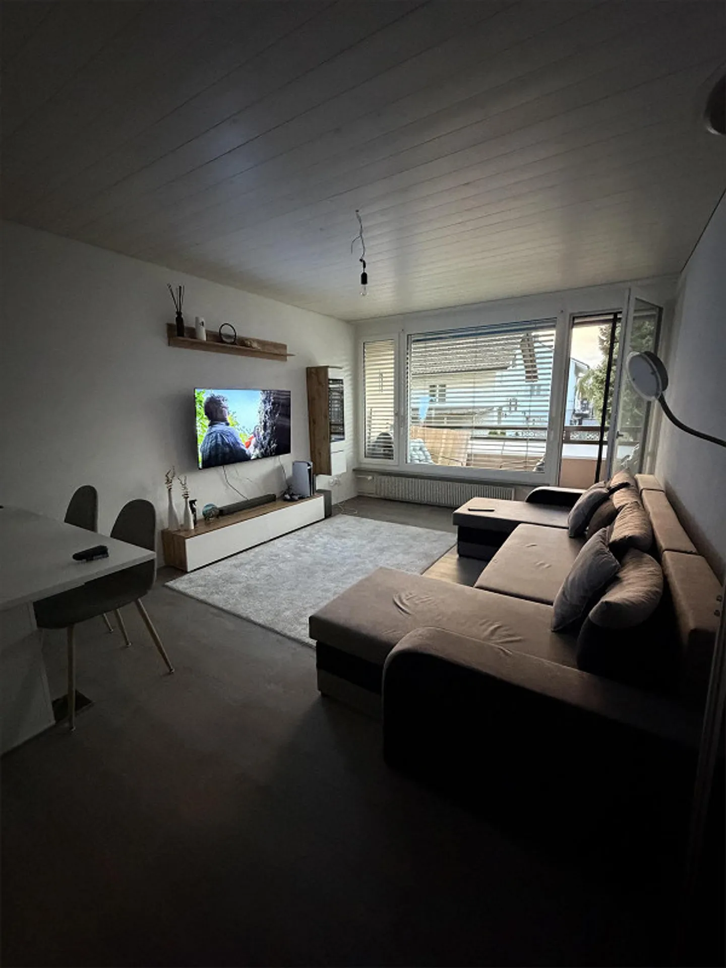 Looking for a new tenant for 4.5 rooms - Photo 2 of 10